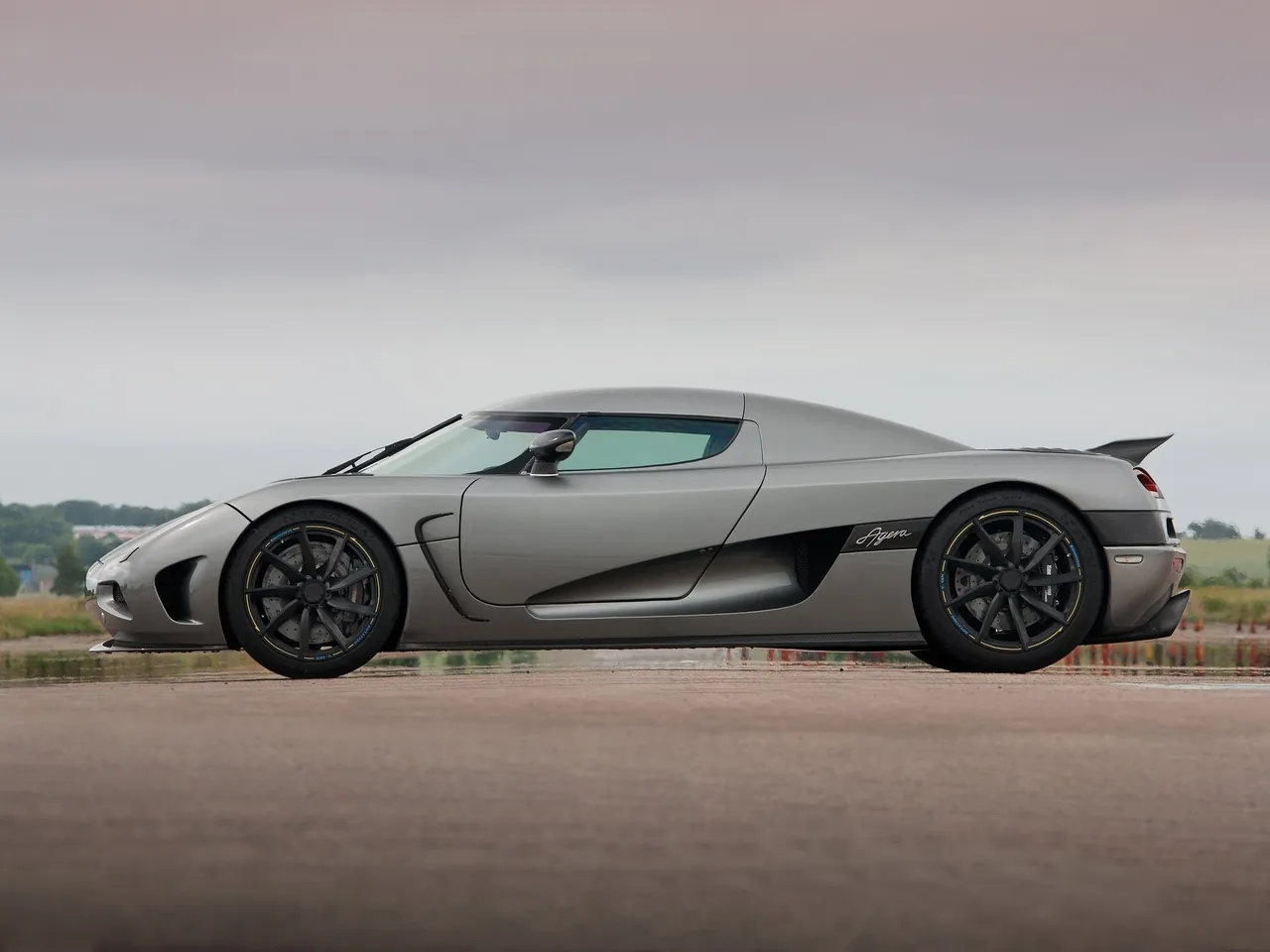 Koenigsegg Agera (2011) – boční profil