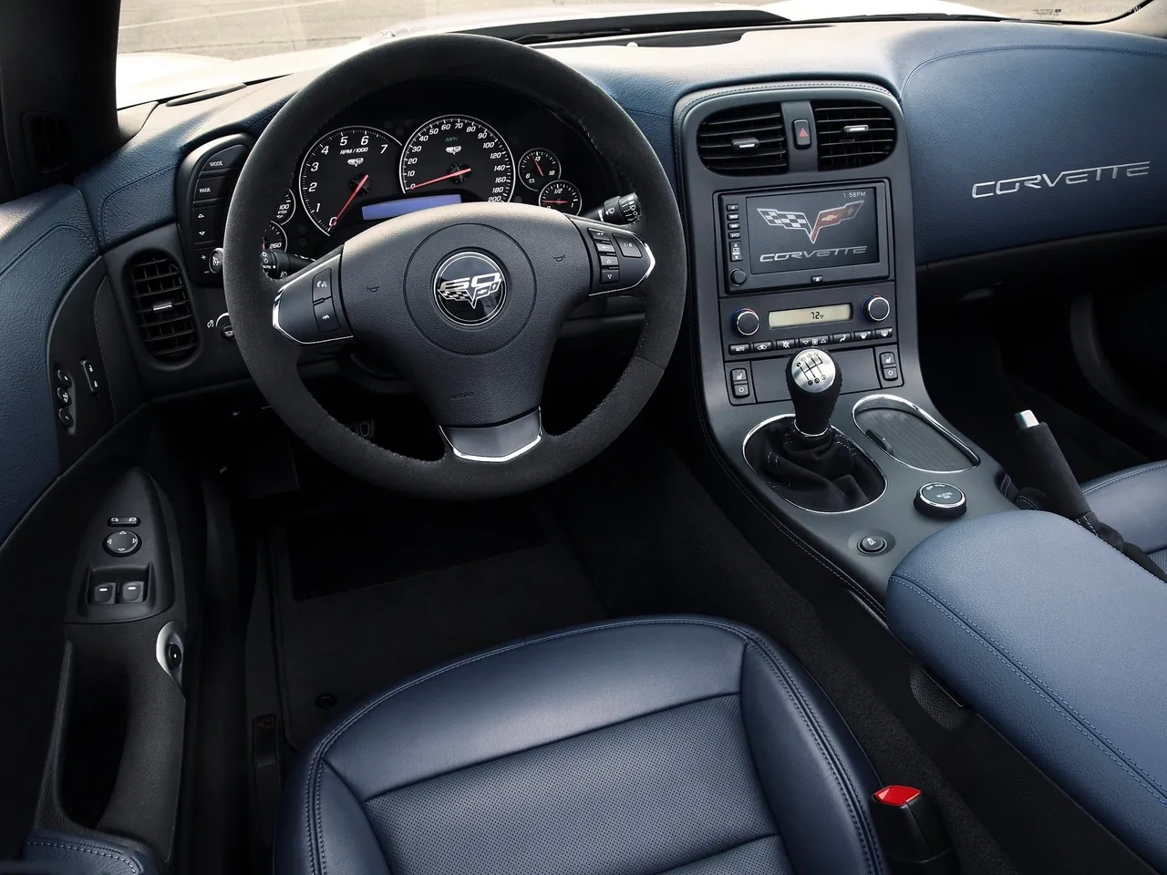 Chevrolet Corvette 427 Convertible (2013) – interiér