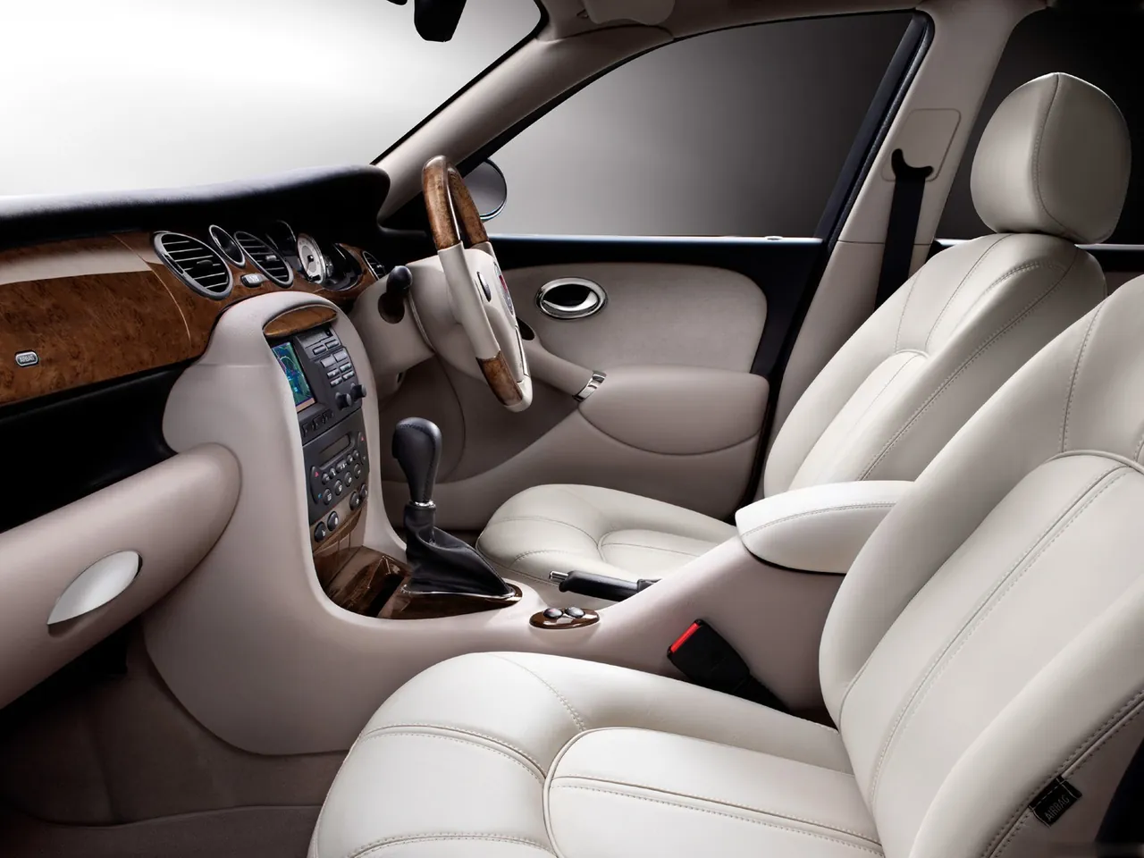 Rover 75 V8 (2004) – interiér