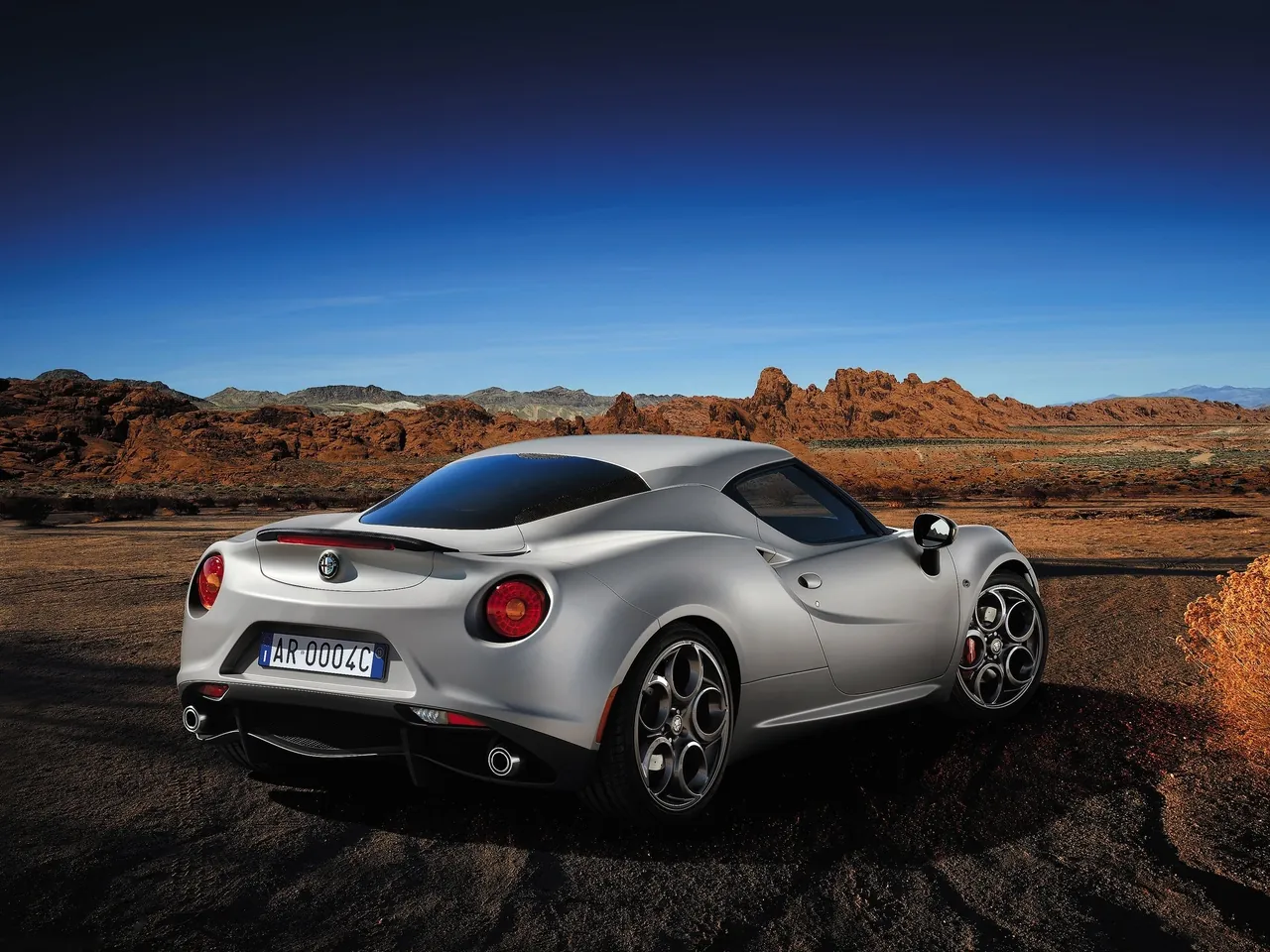 Alfa Romeo 4C (2014) - Rear Three-Quarter