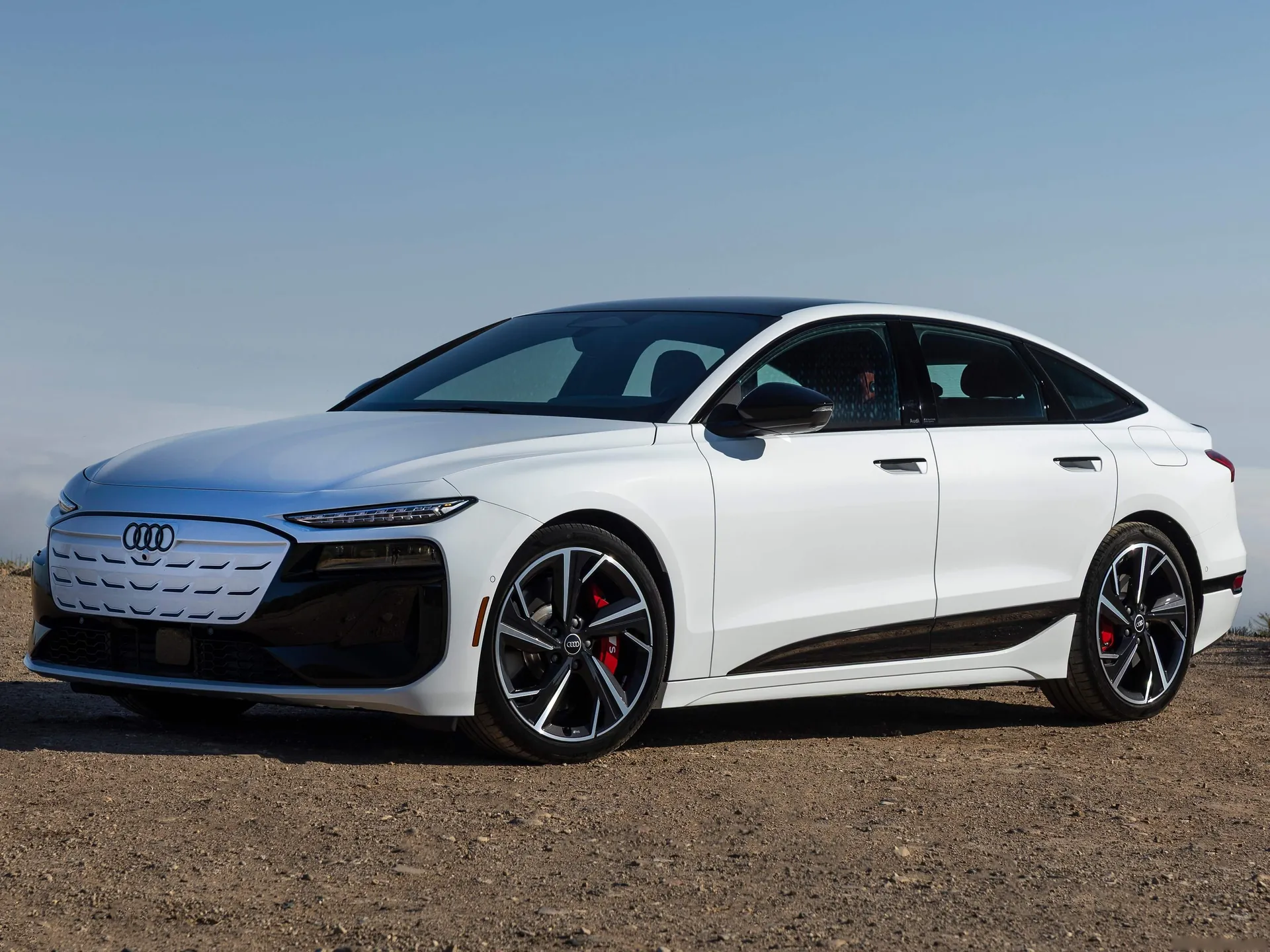 Audi S6 Sportback e-tron [US] (2025)