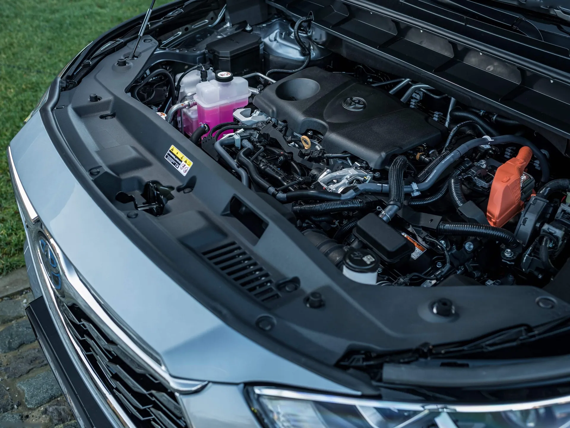 Toyota Highlander [EU] (2021) – motorový prostor