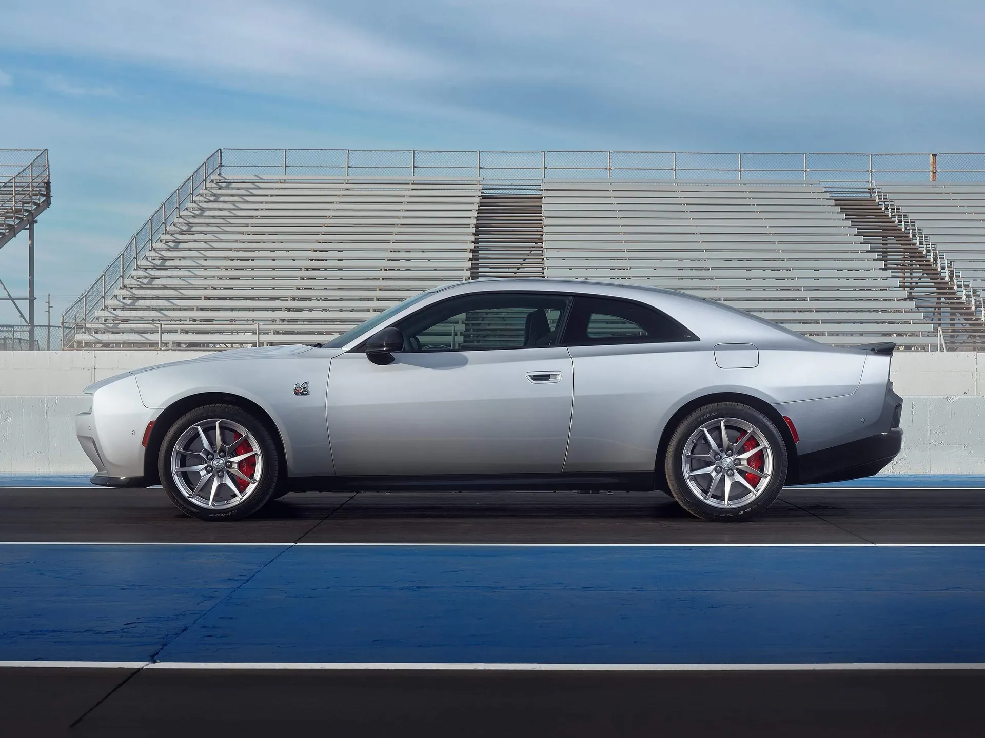 Dodge Charger Daytona (2024) – boční profil