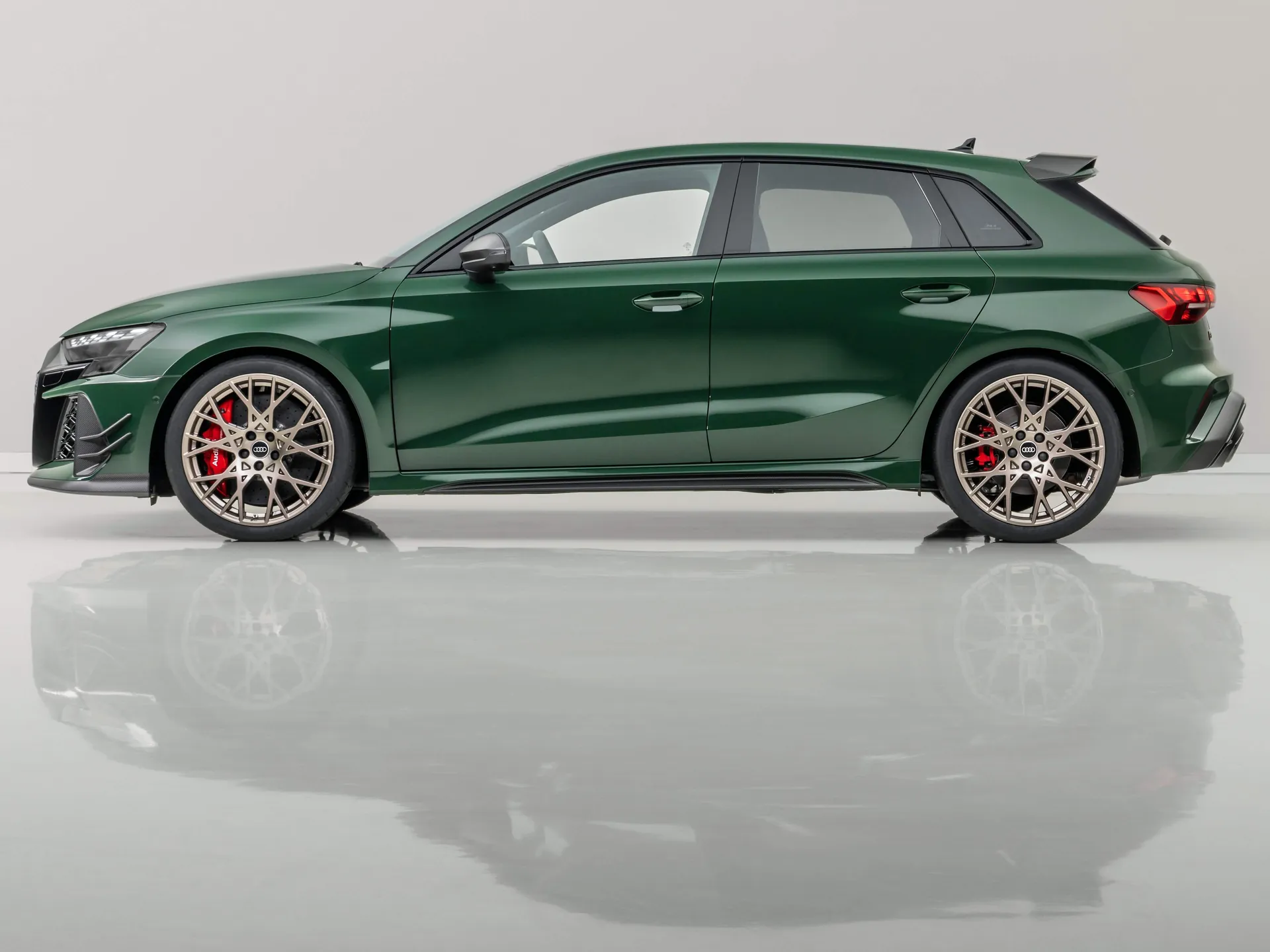 Audi RS3 Sportback competition limited (2026) – boční profil