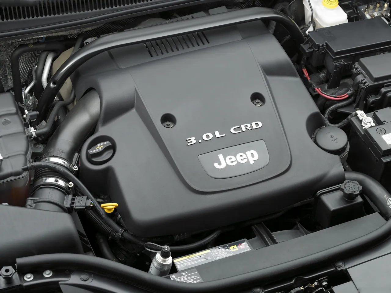 Jeep Grand Cherokee (2008) – motorový prostor