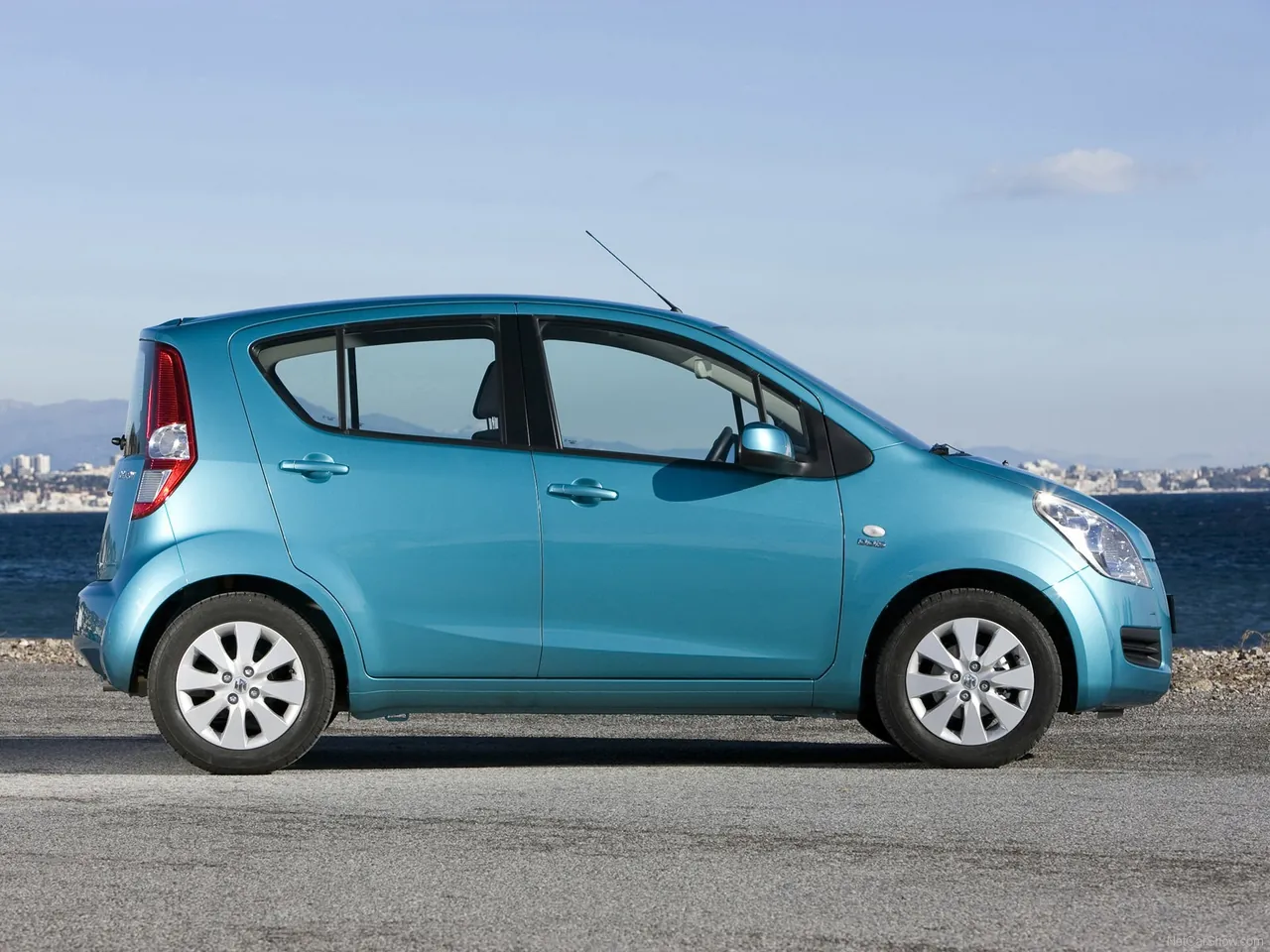 Suzuki Splash (2008) – boční profil