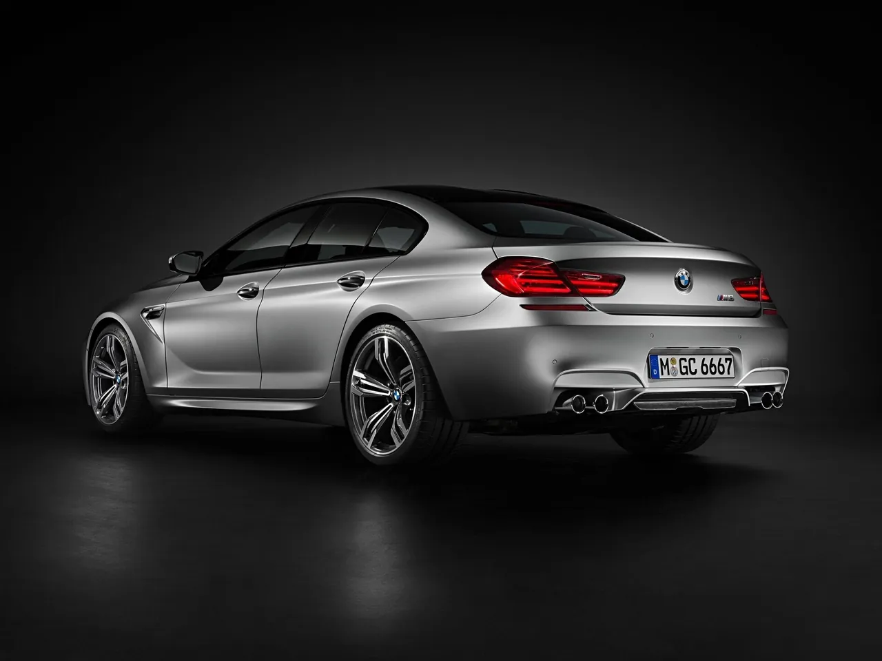 BMW M6 Gran Coupe (2014) – zadní tříčtvrteční pohled