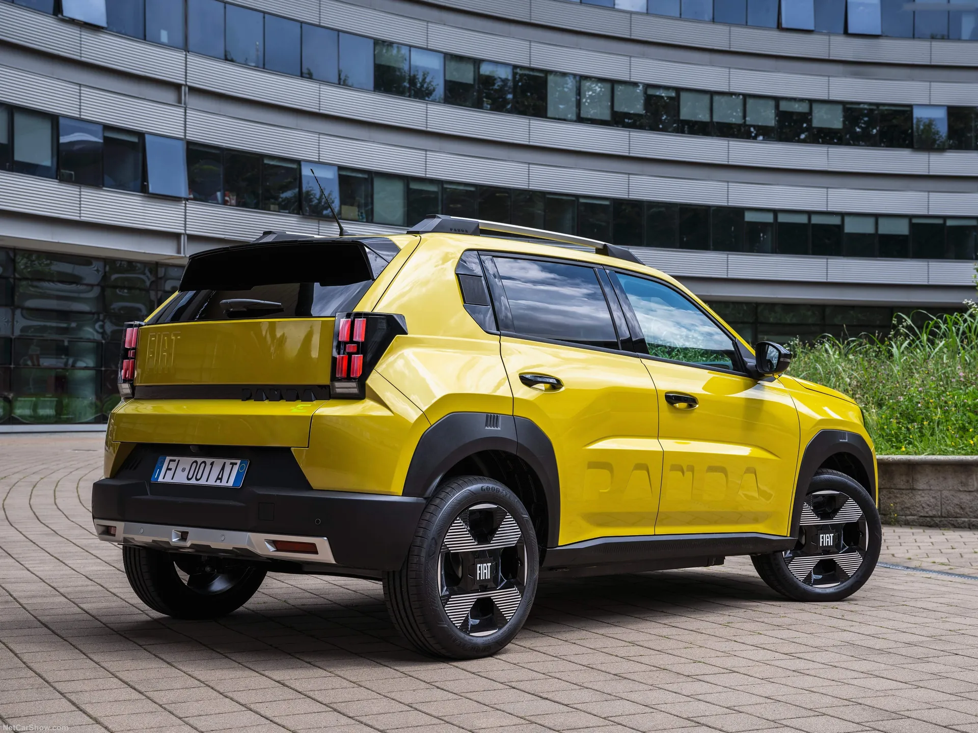 Fiat Grande Panda (2025) – zadní tříčtvrteční pohled