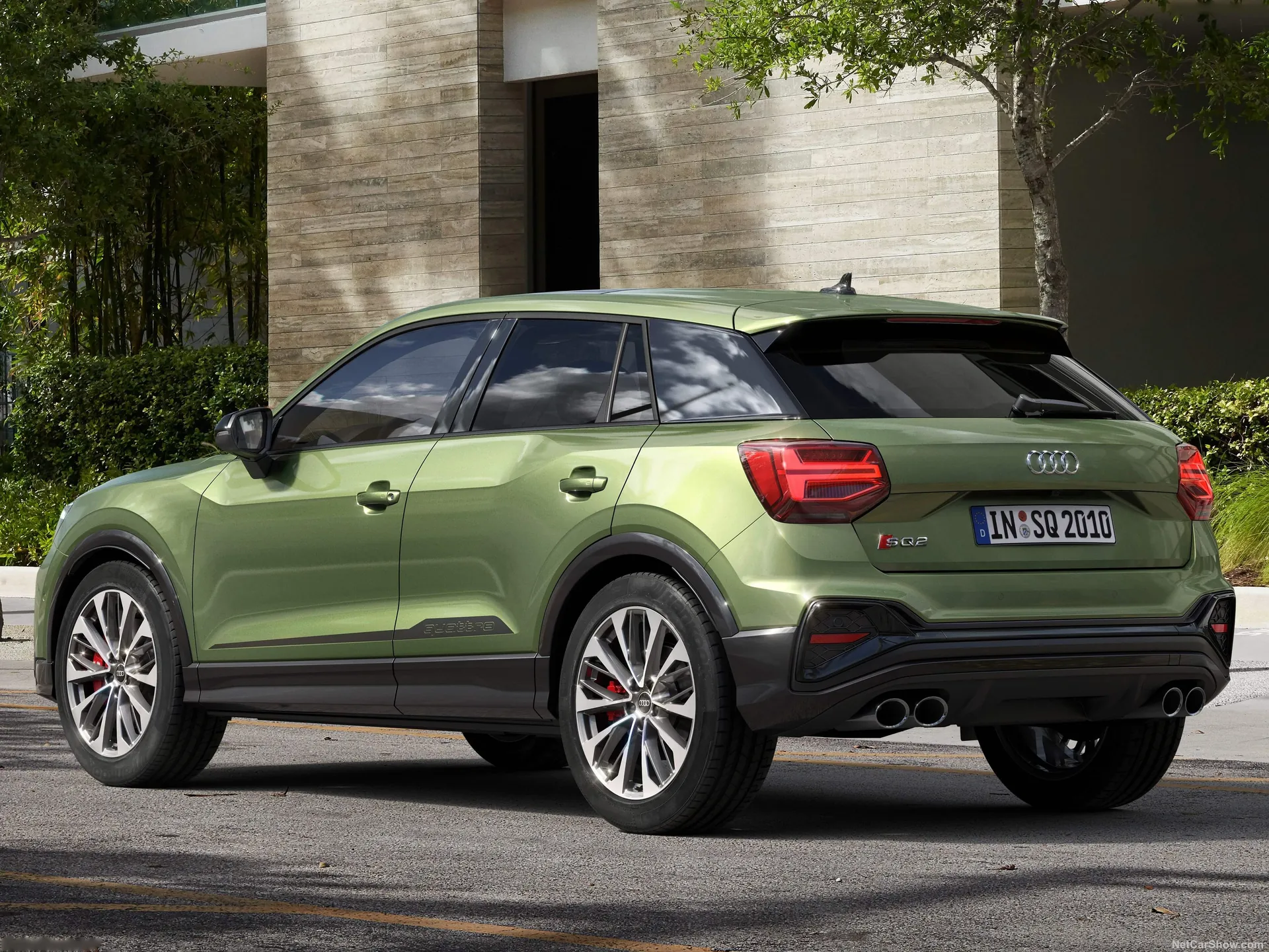 Audi SQ2 (2021) – zadní tříčtvrteční pohled