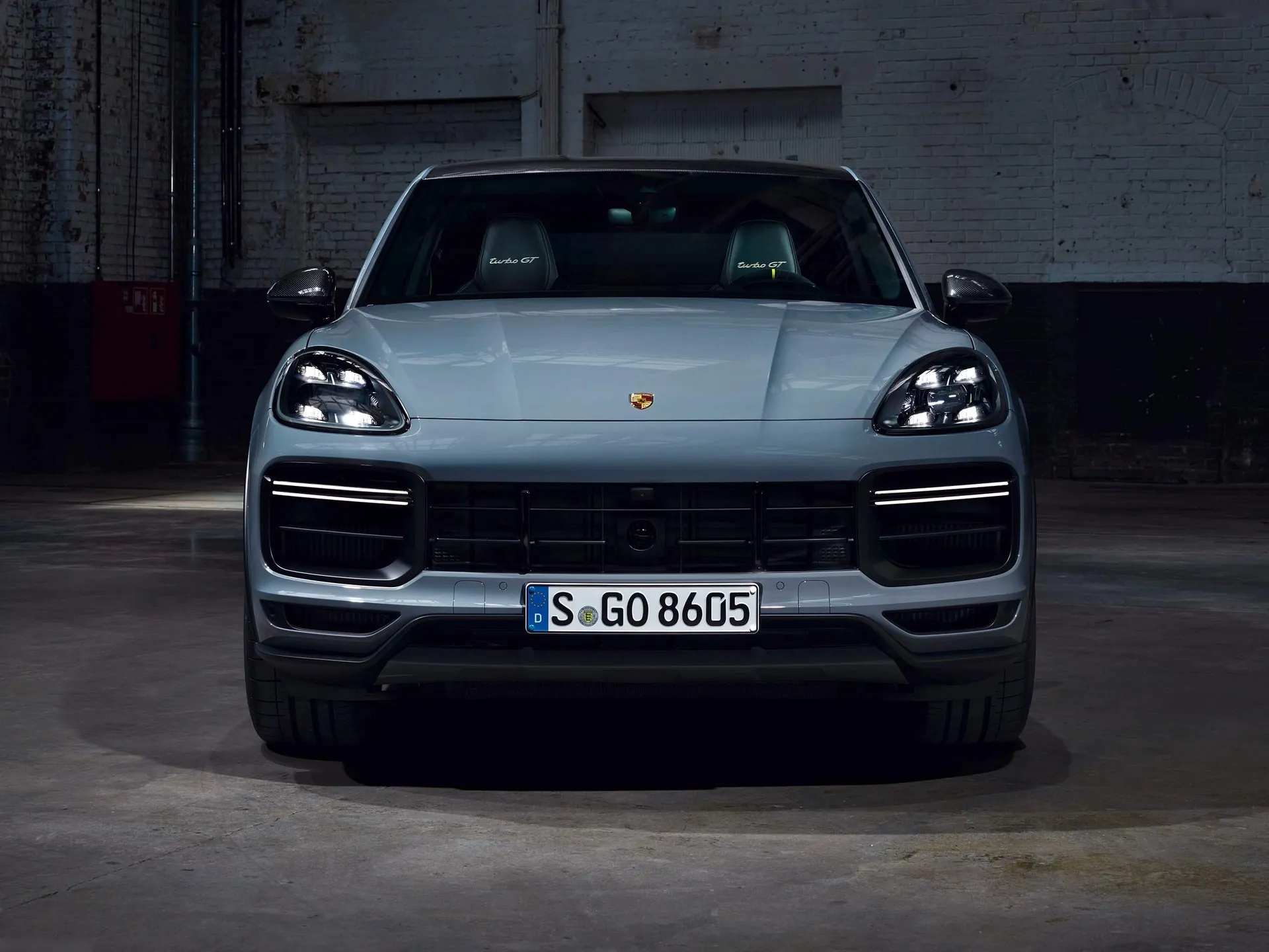 Porsche Cayenne Turbo GT (2022) - Front