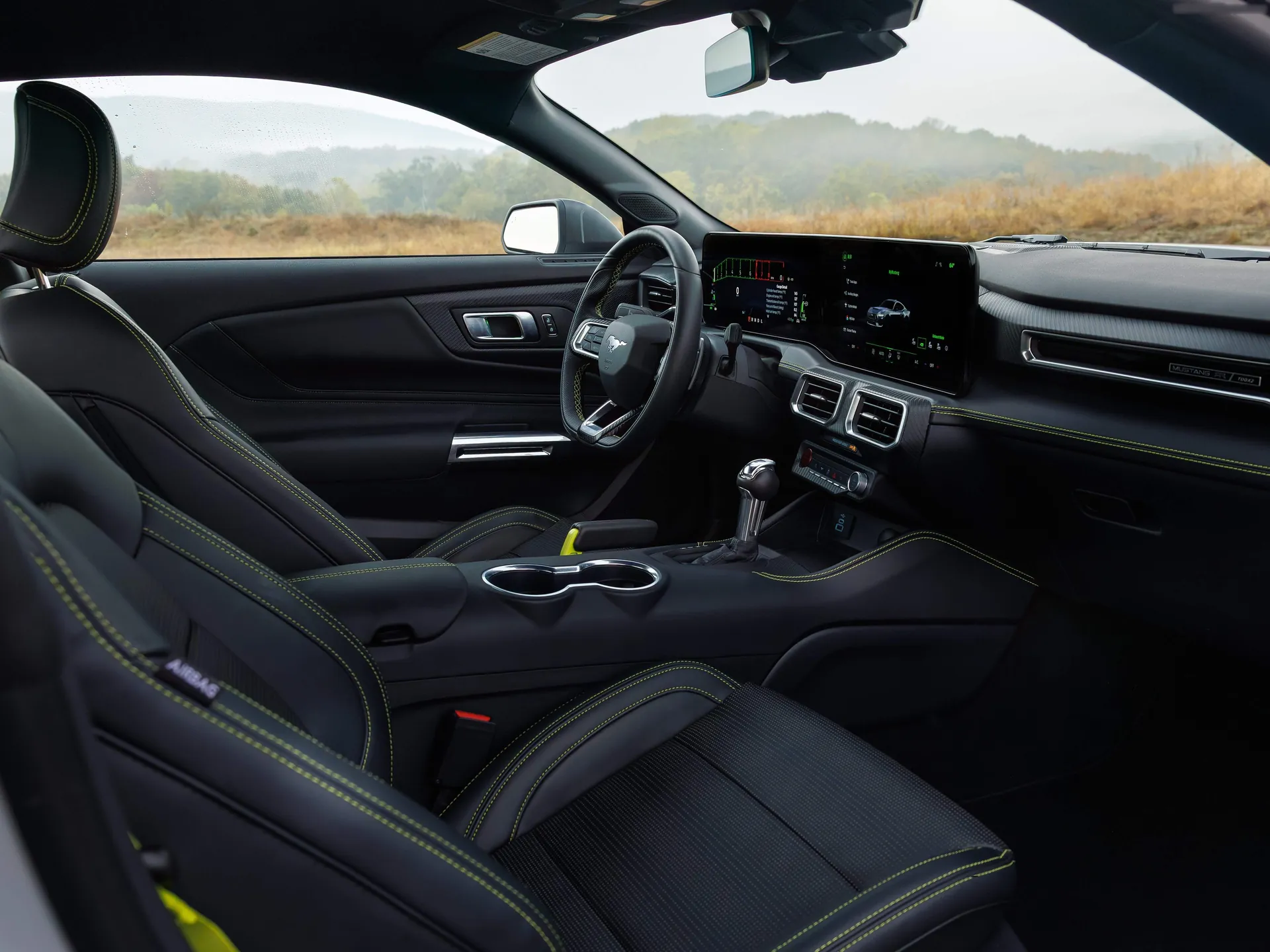 Ford Mustang RTR (2026) – interiér