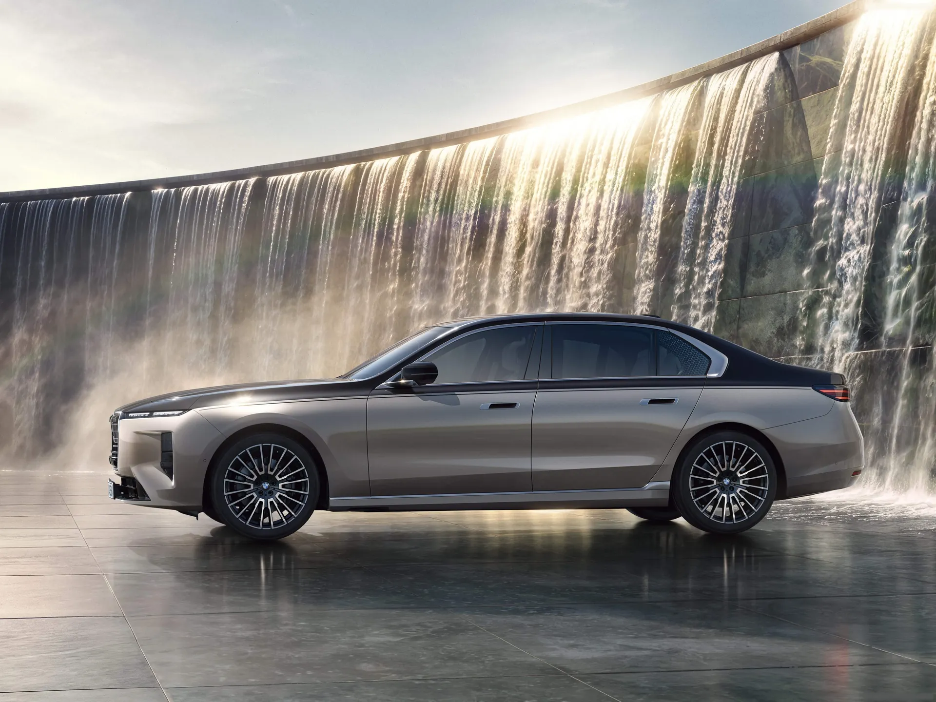 BMW 7-Series (2027) – boční profil