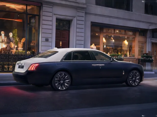 Rolls-Royce Ghost Extended Savile Row (2026)