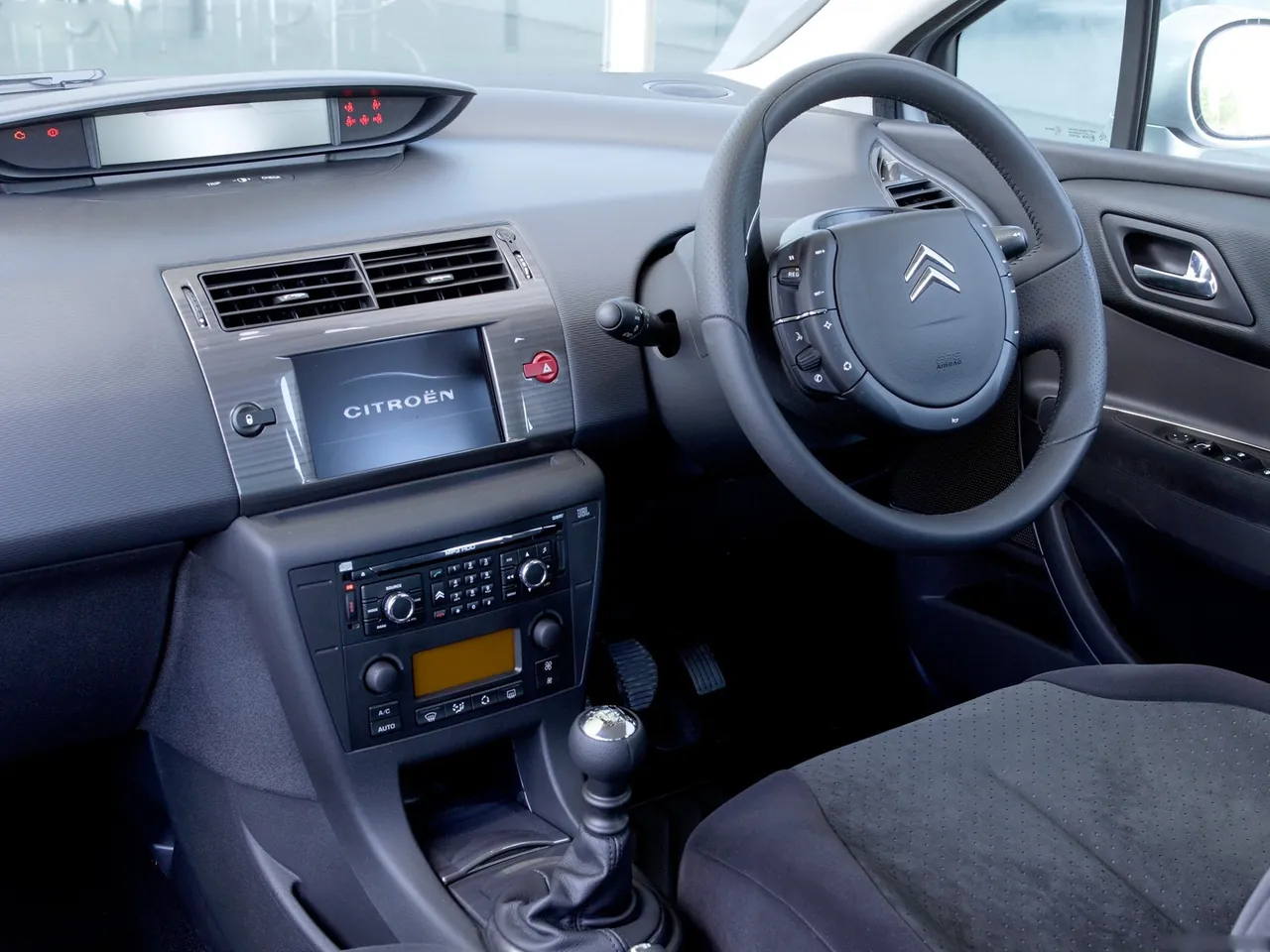 Citroen C4 (2009) – interiér