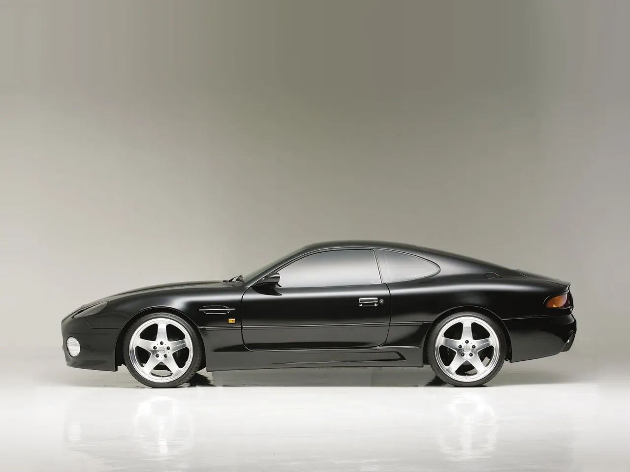 Wald Aston Martin DB7 (2005) – boční profil