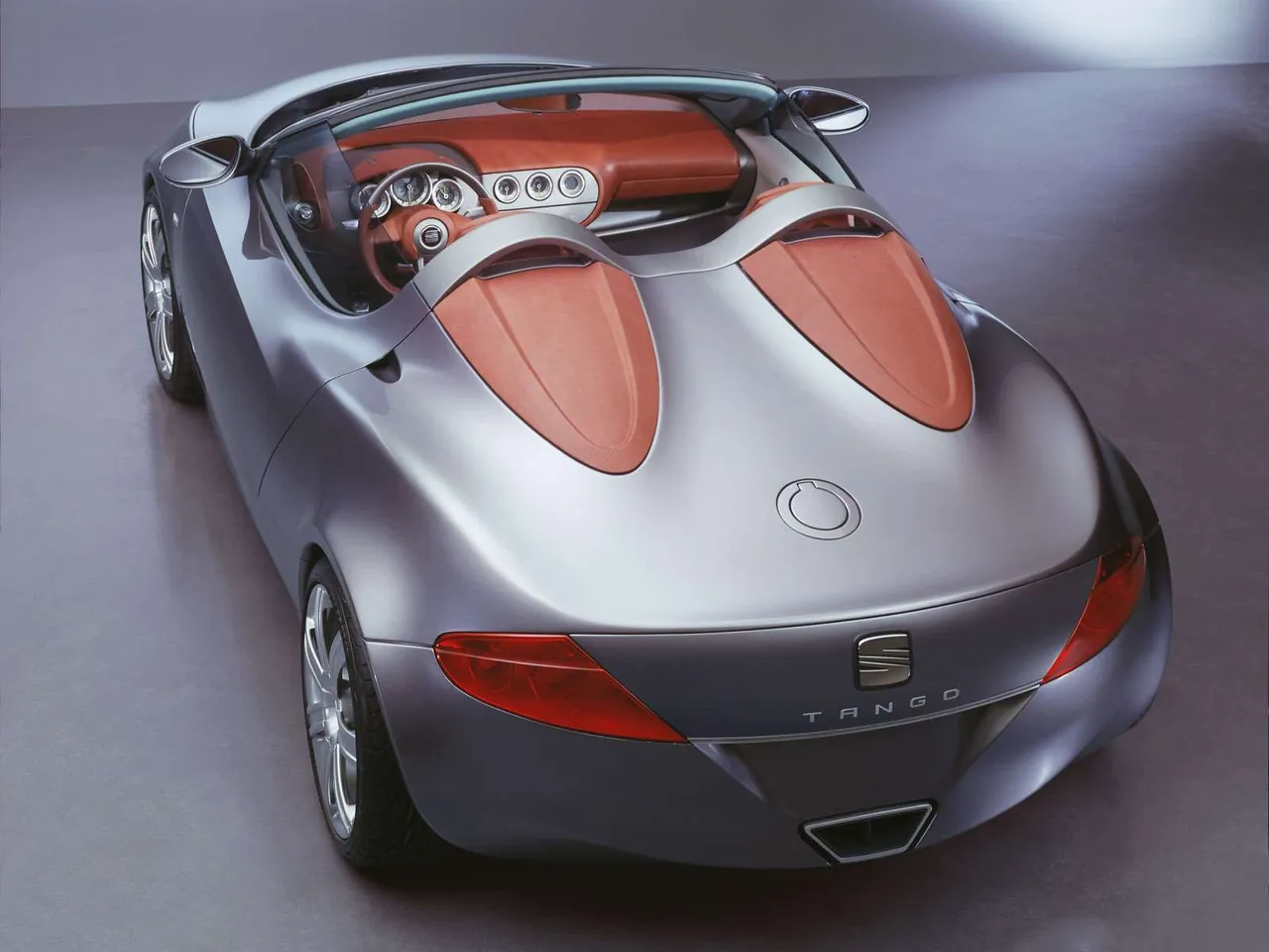 Seat Tango Concept (2001) – zadní tříčtvrteční pohled