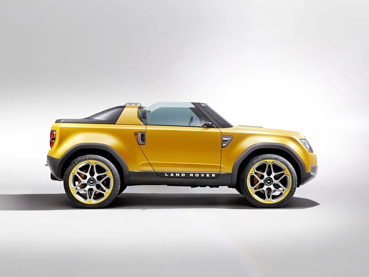Land Rover DC100 Sport Concept (2011) – boční profil