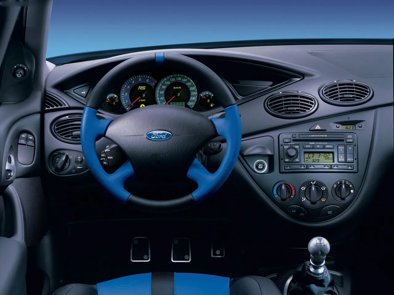 Ford Focus RS (2002) – interiér