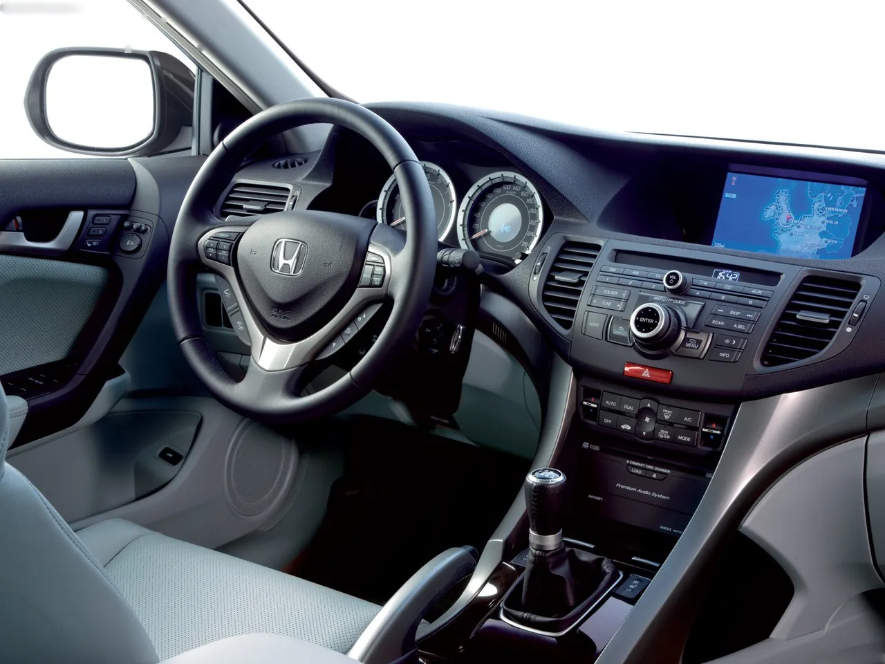 Honda Accord (2009) – interiér