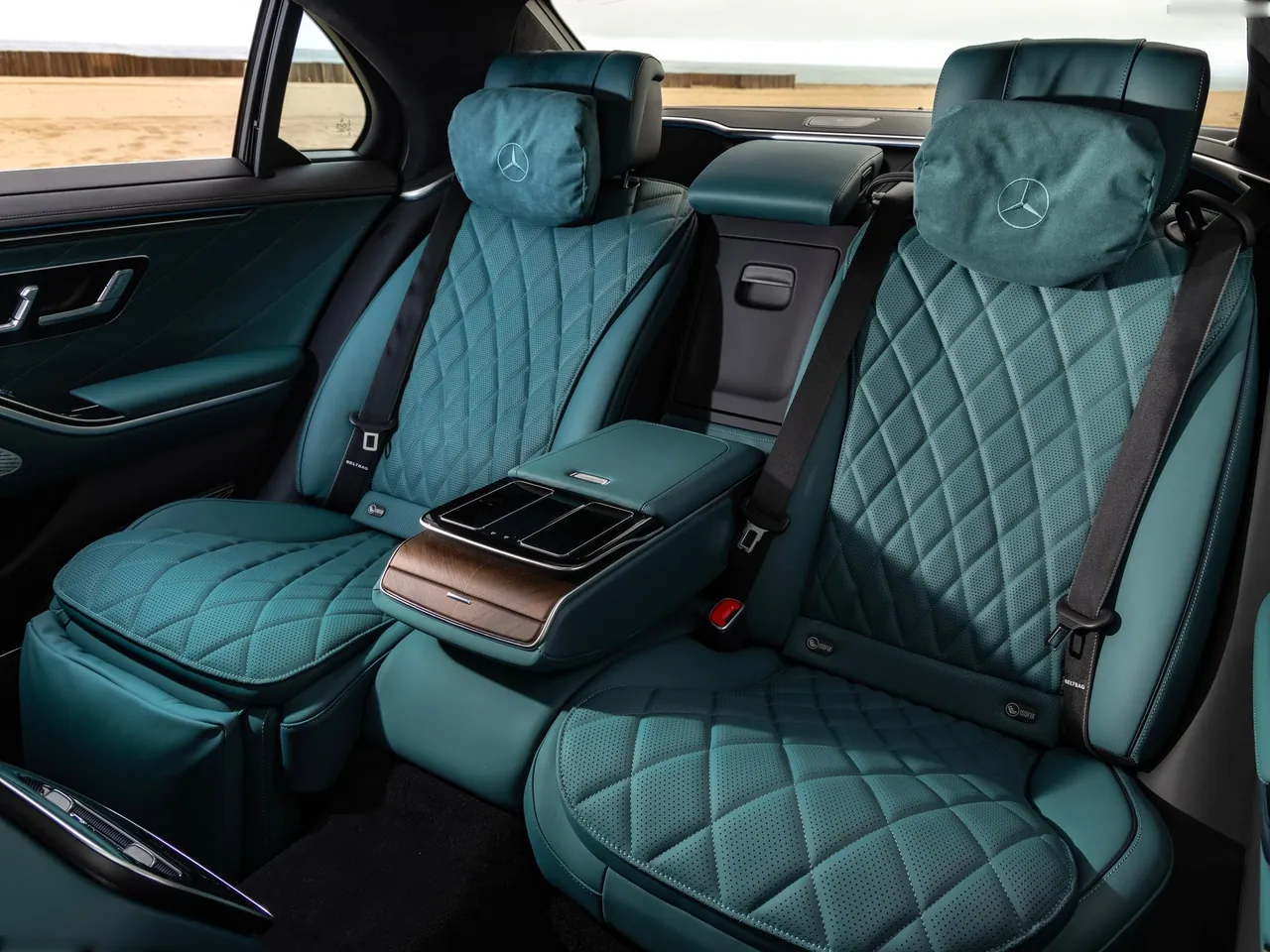 Mercedes-Benz S580 4Matic Maybach [US] (2027)