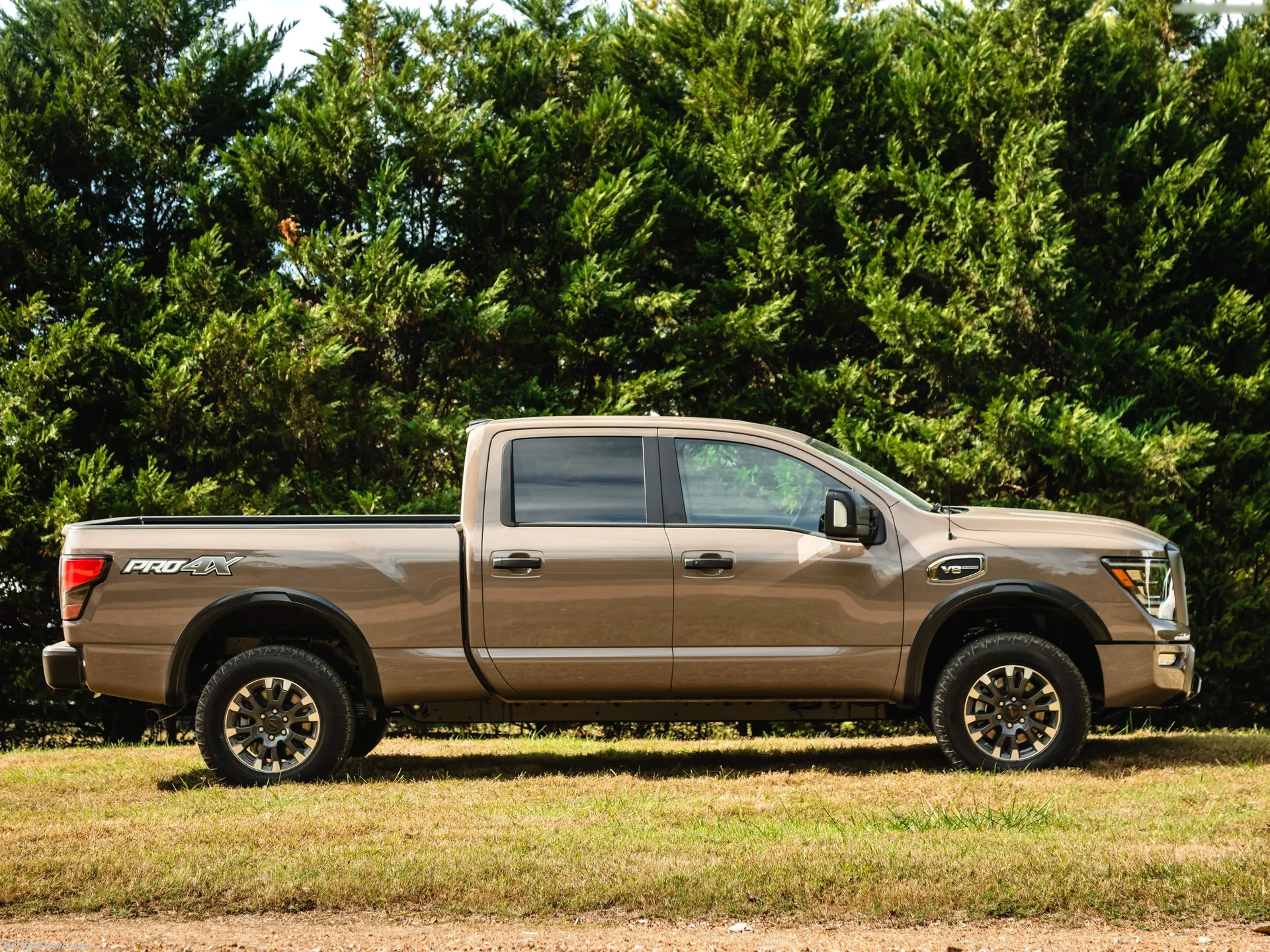 Nissan Titan XD (2020) – boční profil
