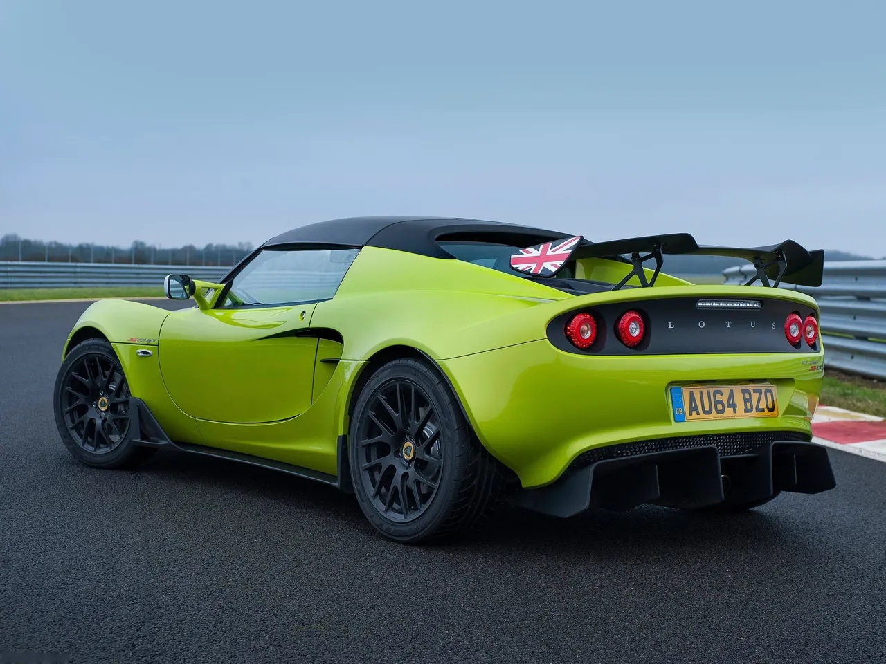 Lotus Elise S Cup (2015) – zadní tříčtvrteční pohled