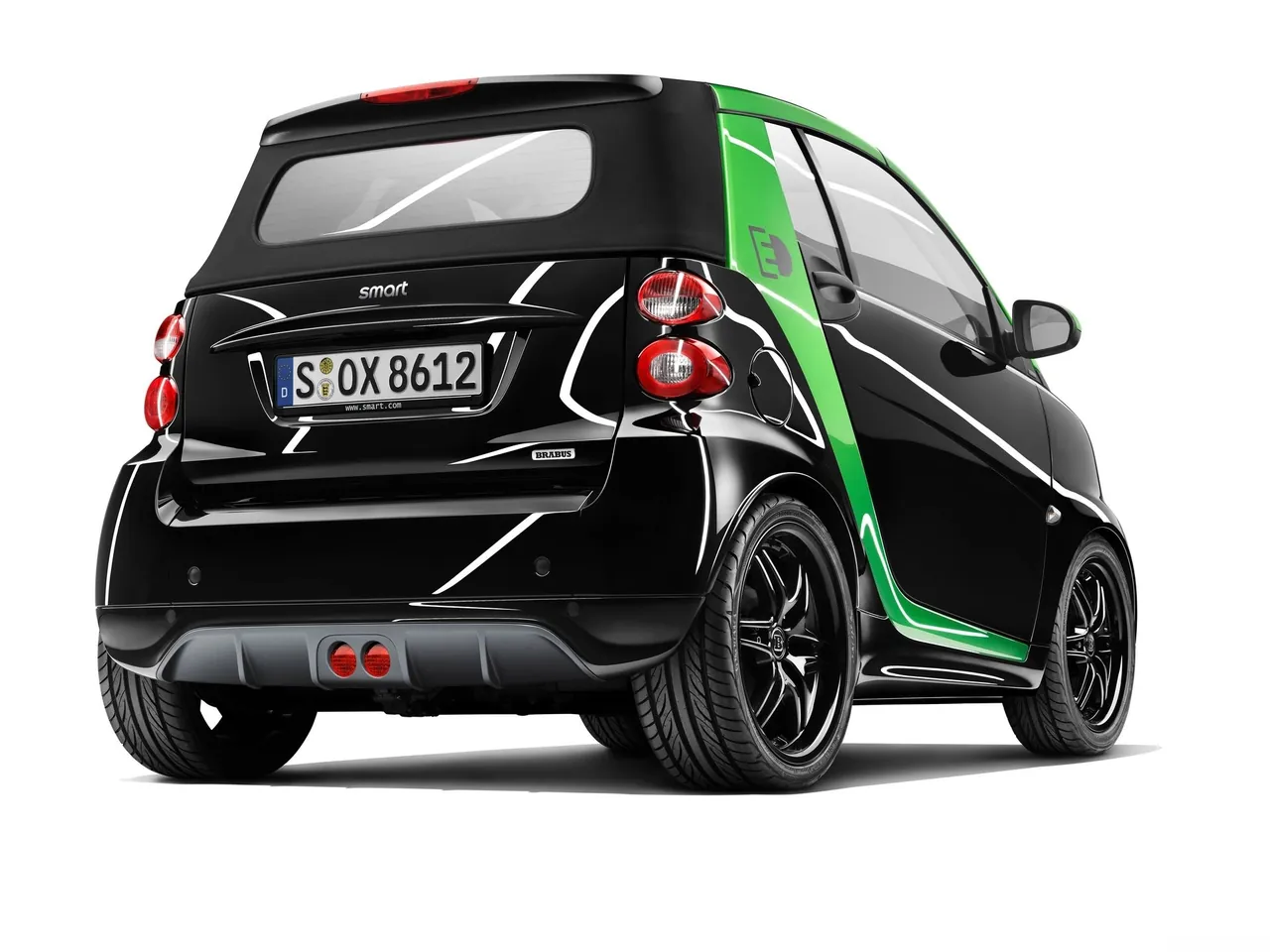 Brabus smart fortwo electric drive (2012) – zadní tříčtvrteční pohled
