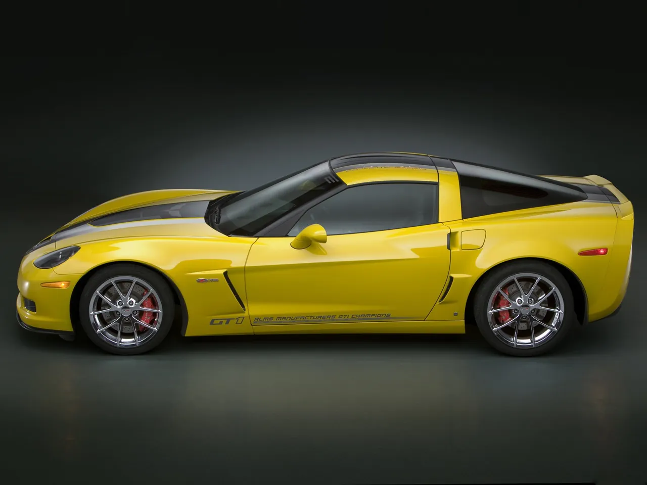 Chevrolet Corvette GT1 (2009) – boční profil