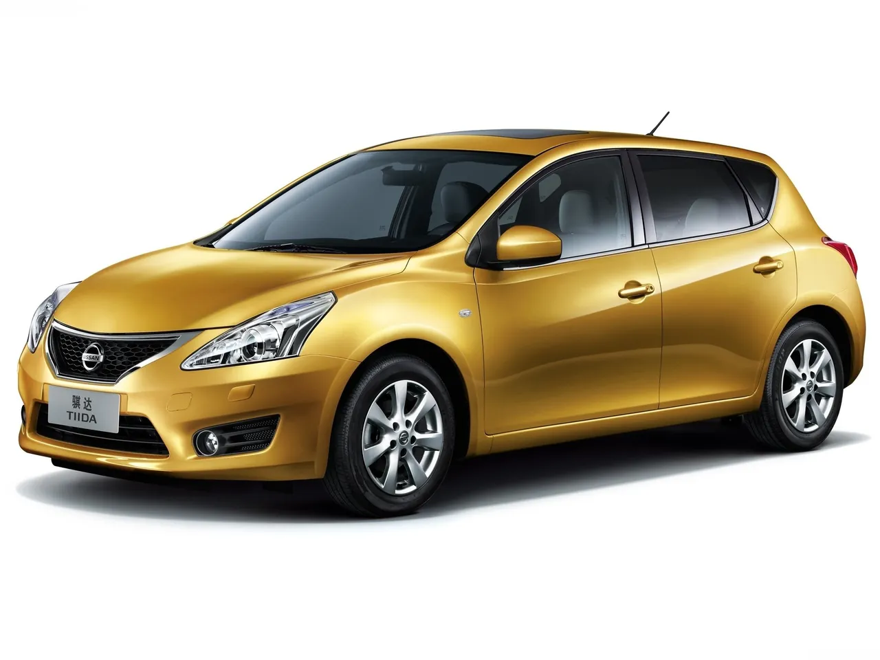 Nissan Tiida (2012)