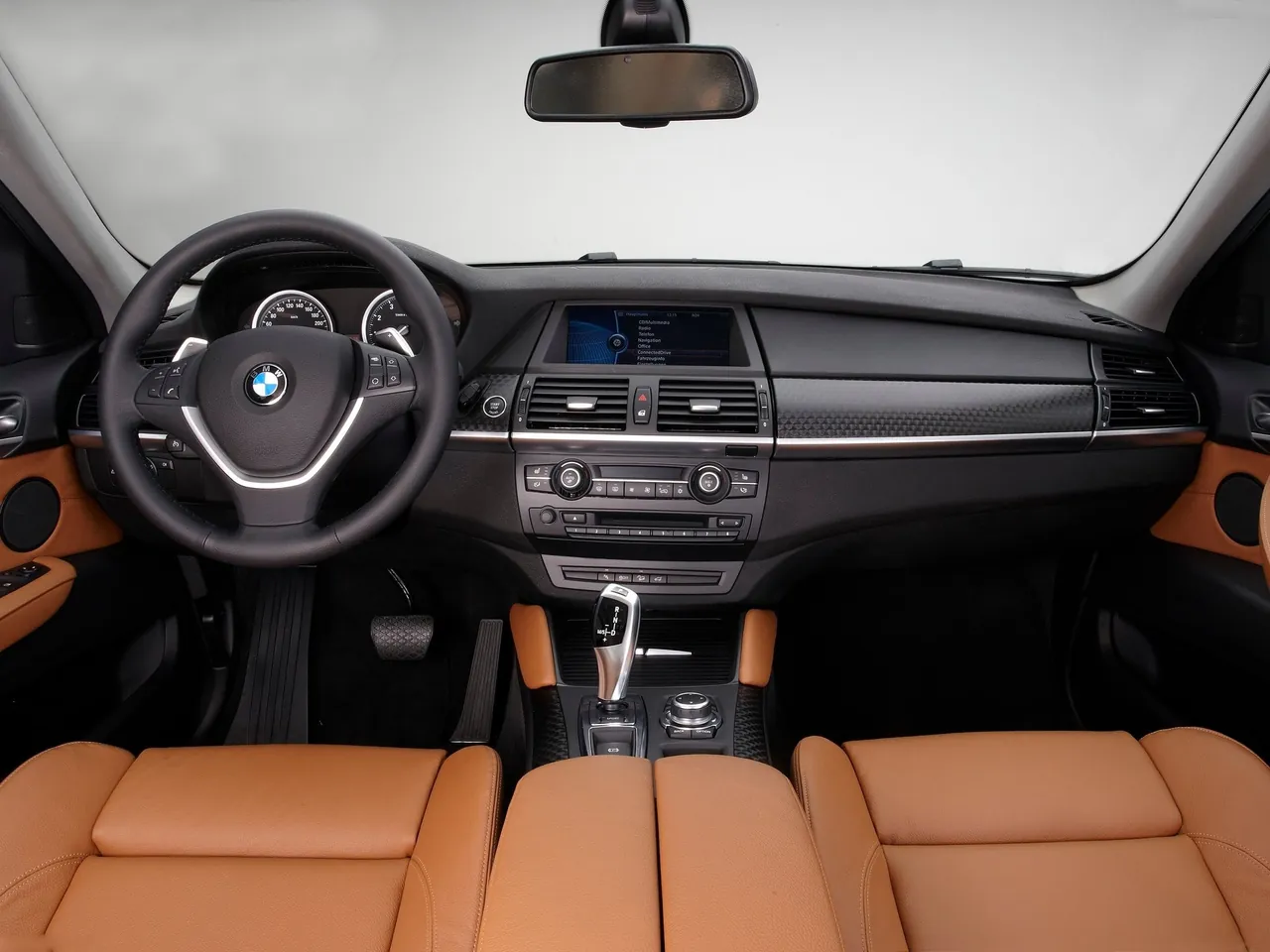 BMW X6 (2013) – interiér