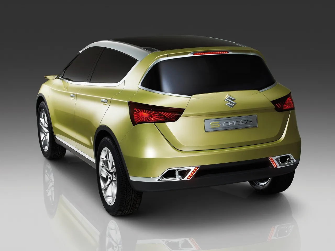 Suzuki S-Cross Concept (2012) – zadní tříčtvrteční pohled