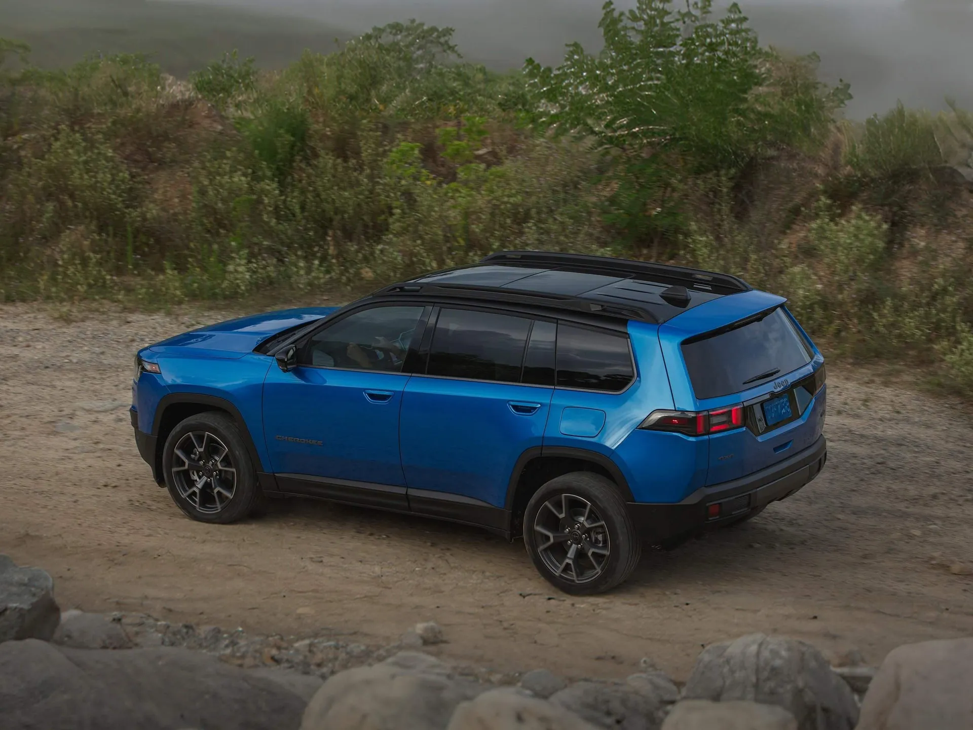 Jeep Cherokee (2026) – zadní tříčtvrteční pohled
