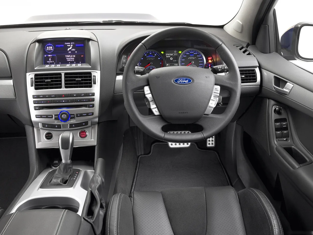 FPV GT-P (2008) – interiér