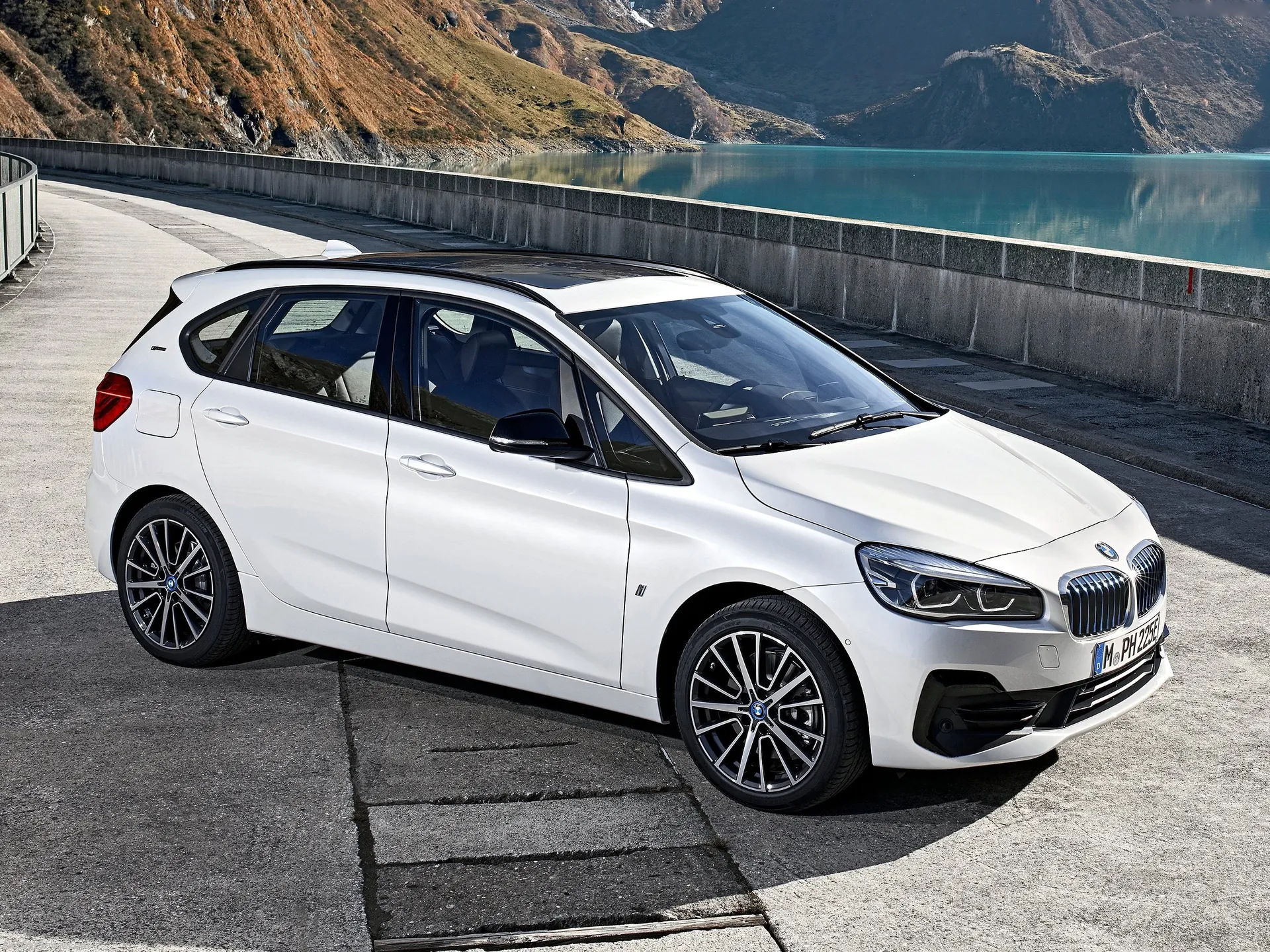 BMW 225xe iPerformance (2019)
