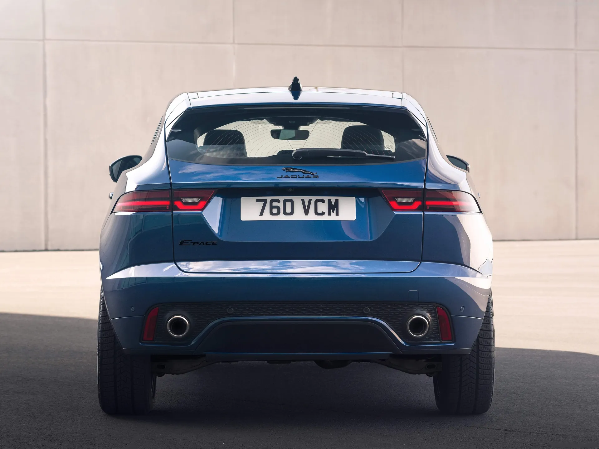 Jaguar E-Pace (2021) – zezadu
