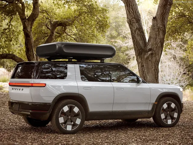 Rivian R2 (2027)