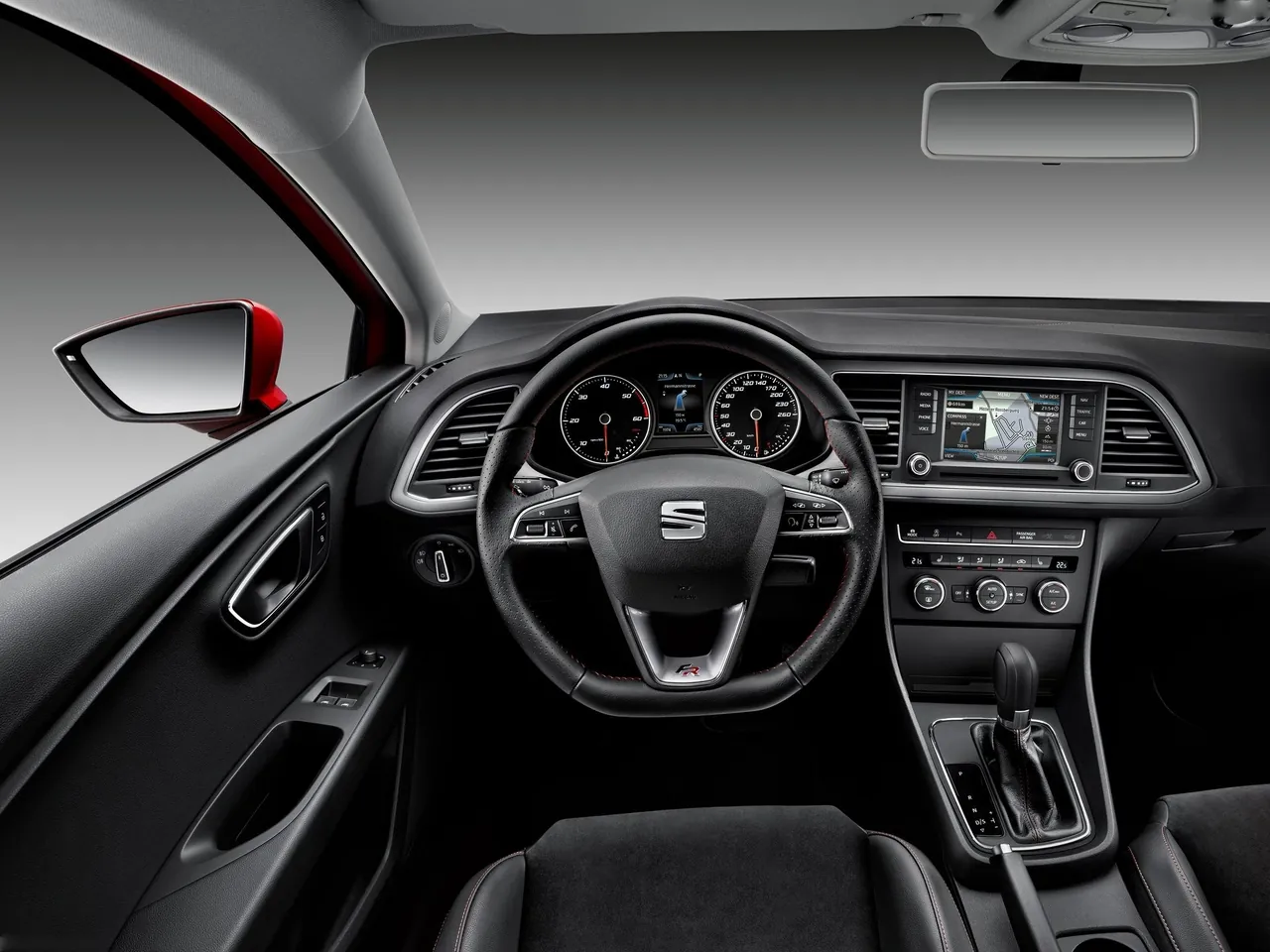 Seat Leon SC (2014) – interiér