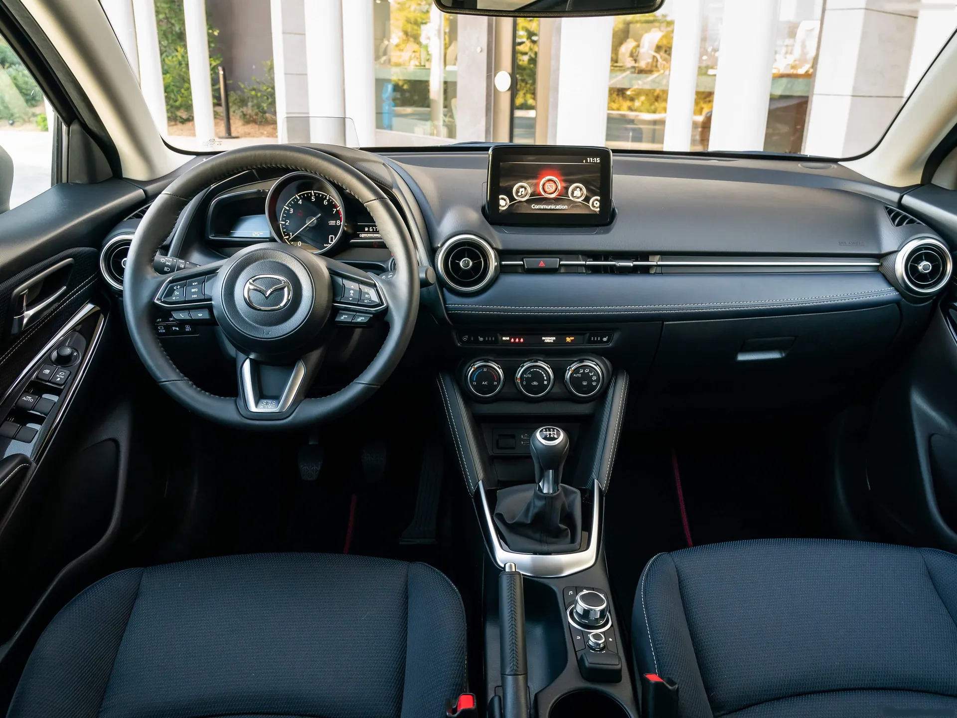 Mazda 2 (2020) – interiér
