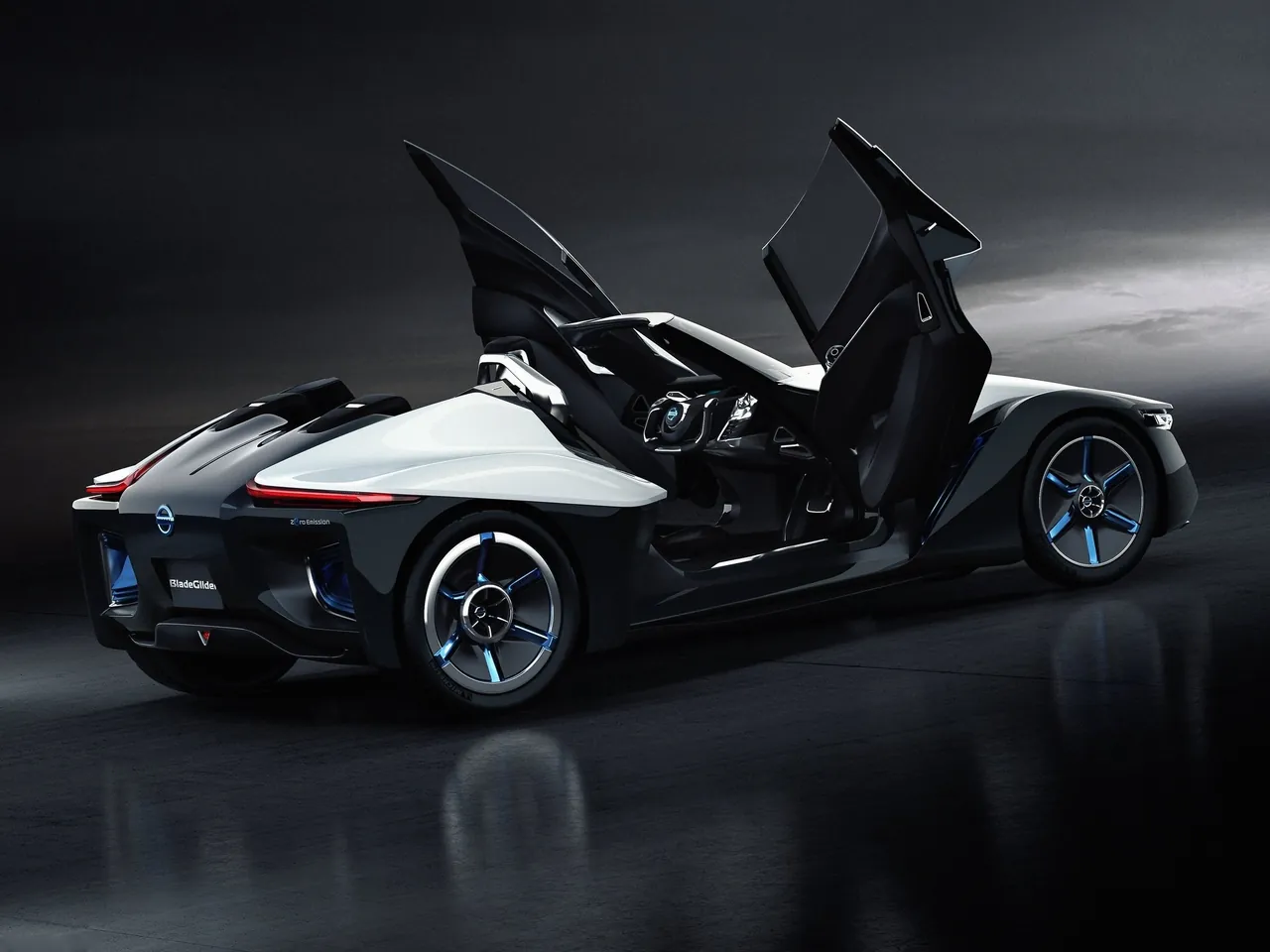 Nissan BladeGlider Concept (2013) - Rear Three-Quarter