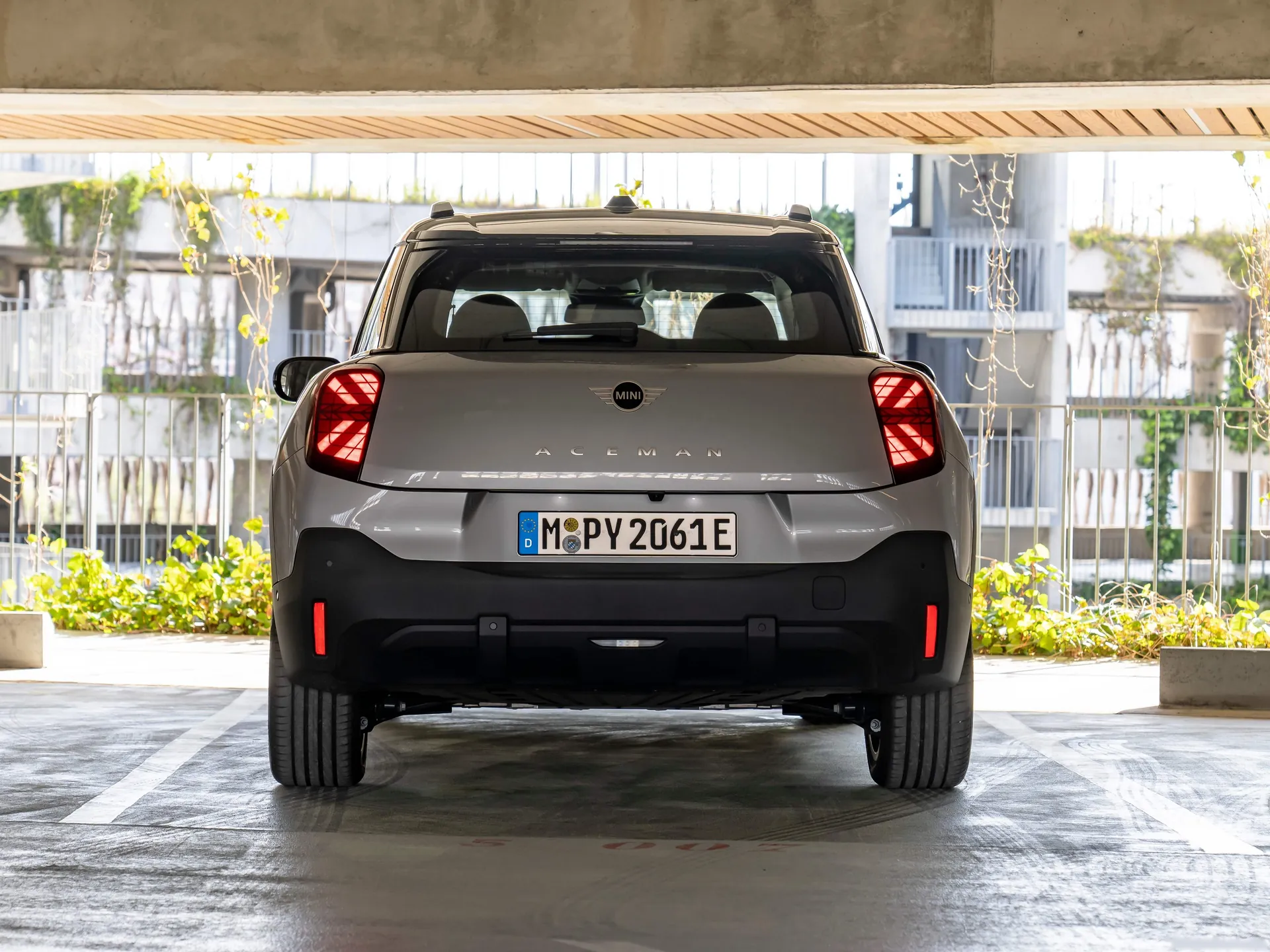 Mini Aceman E (2025) – zezadu
