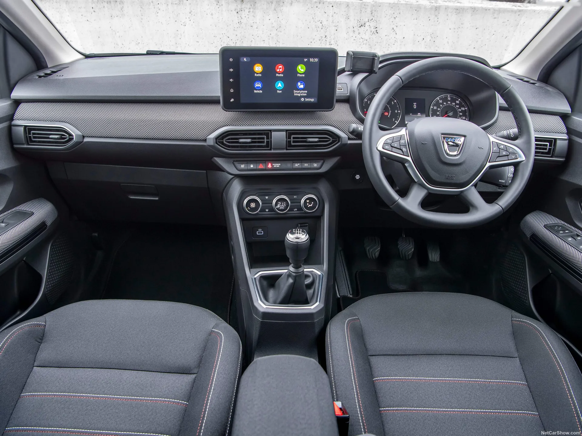 Dacia Jogger [UK] (2022) – interiér