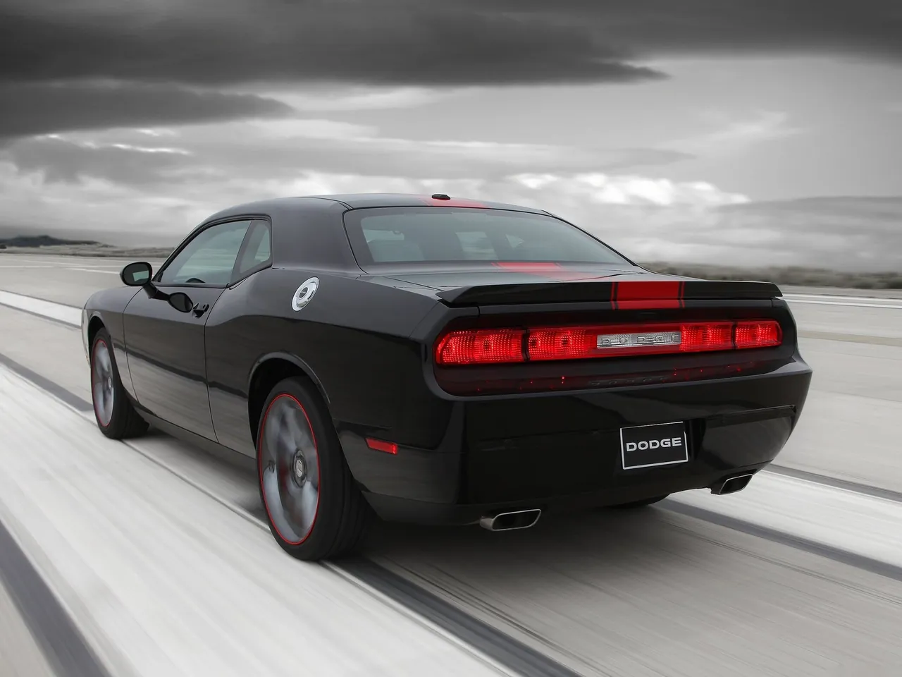 Dodge Challenger Rallye Redline (2012) – zadní tříčtvrteční pohled