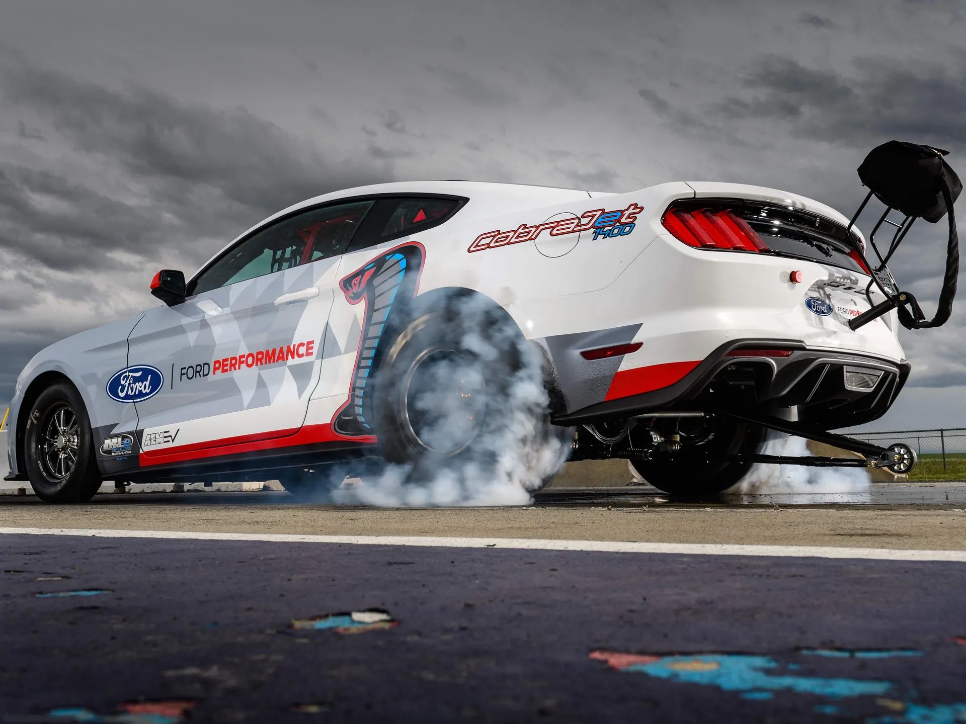 Ford Mustang Cobra Jet 1400 Concept (2020) – zadní tříčtvrteční pohled