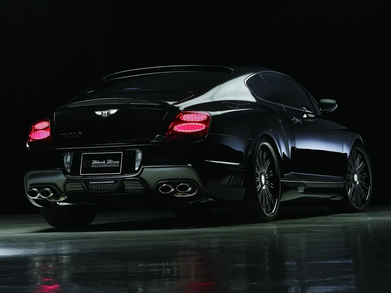 Wald Bentley Continental GT Black Bison (2008) – zadní tříčtvrteční pohled