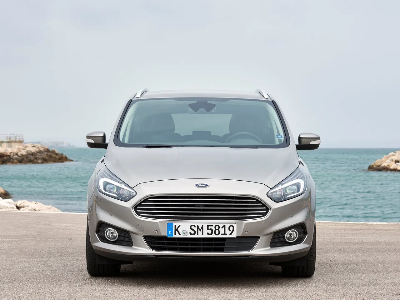 Ford S-MAX (2015) – zepředu