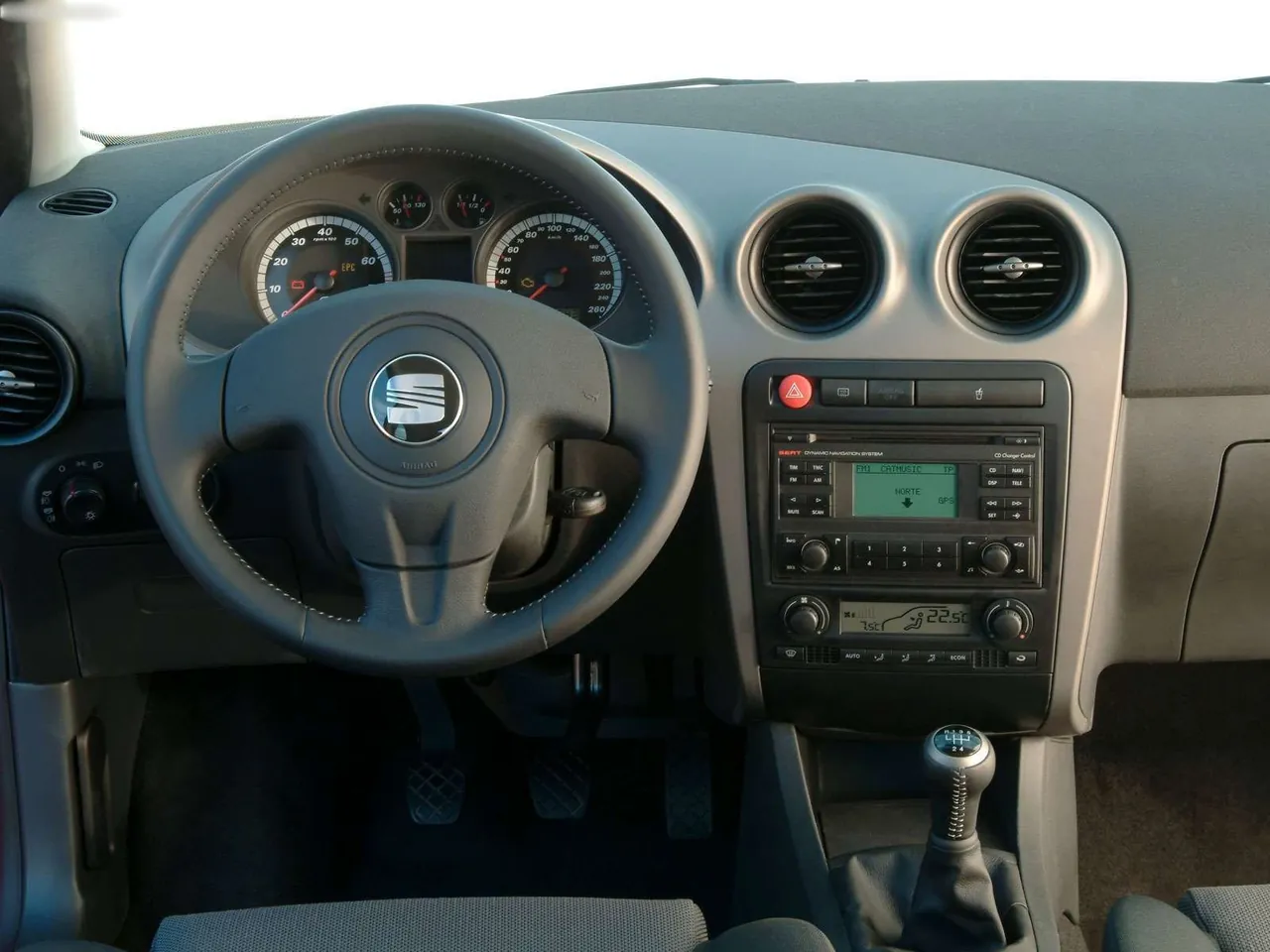 Seat Ibiza FR (2004) – interiér