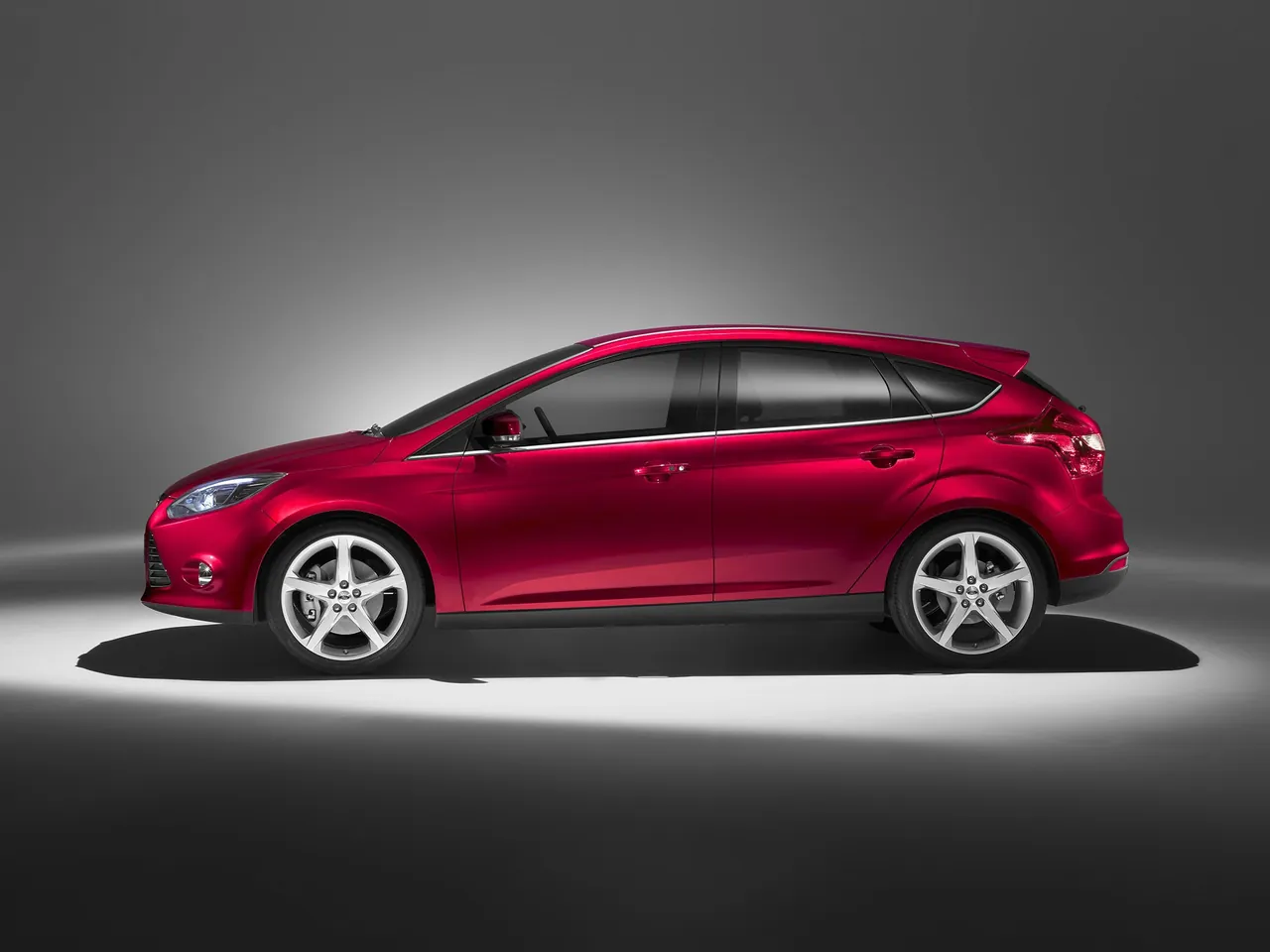 Ford Focus (2011) – boční profil