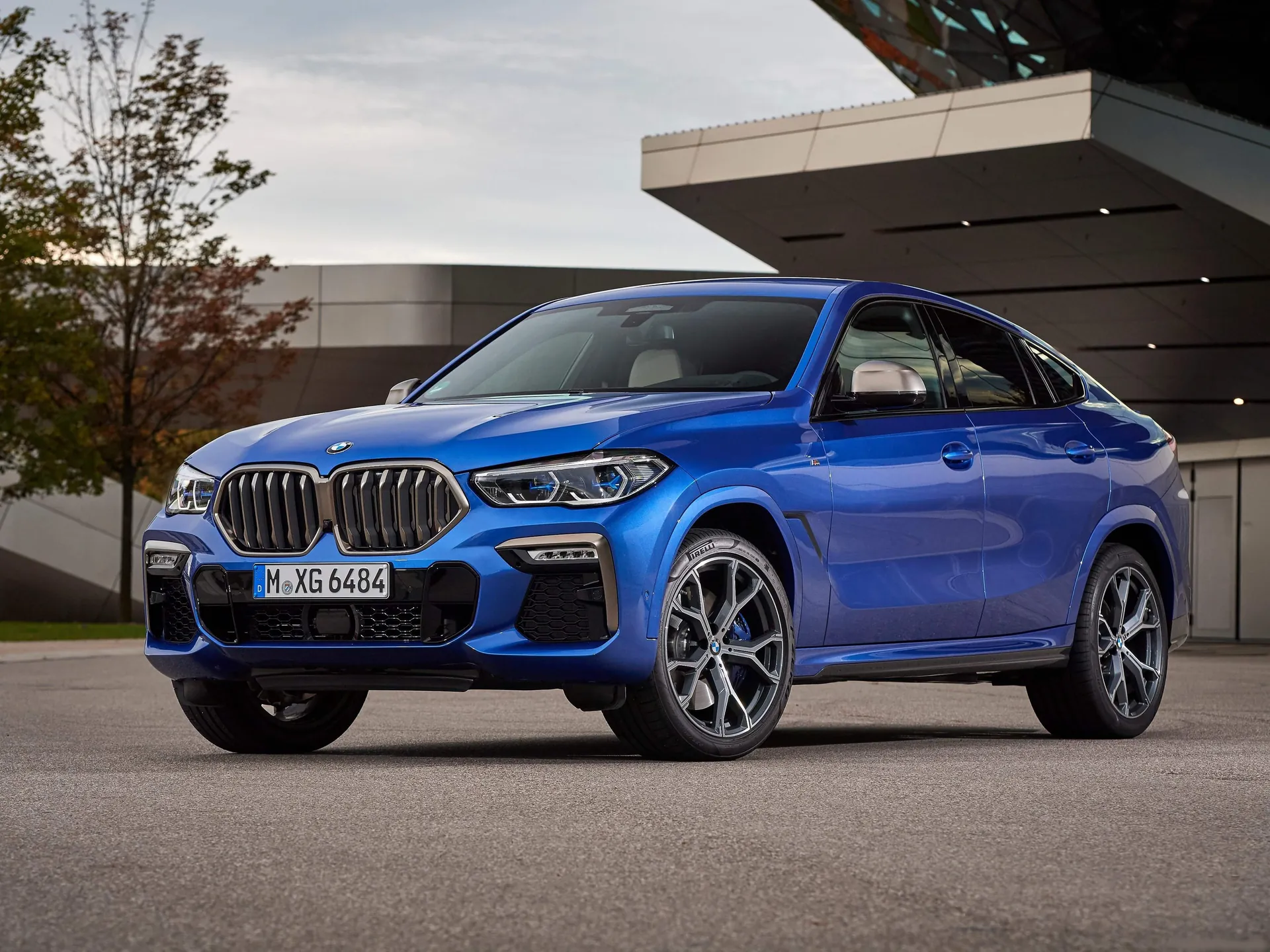 BMW X6 M50i (2020)