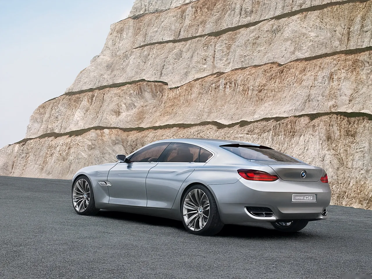 BMW Concept CS (2007) – zadní tříčtvrteční pohled