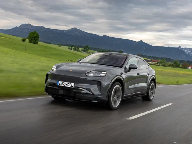 Porsche Cayenne Coupe Electric (2027)